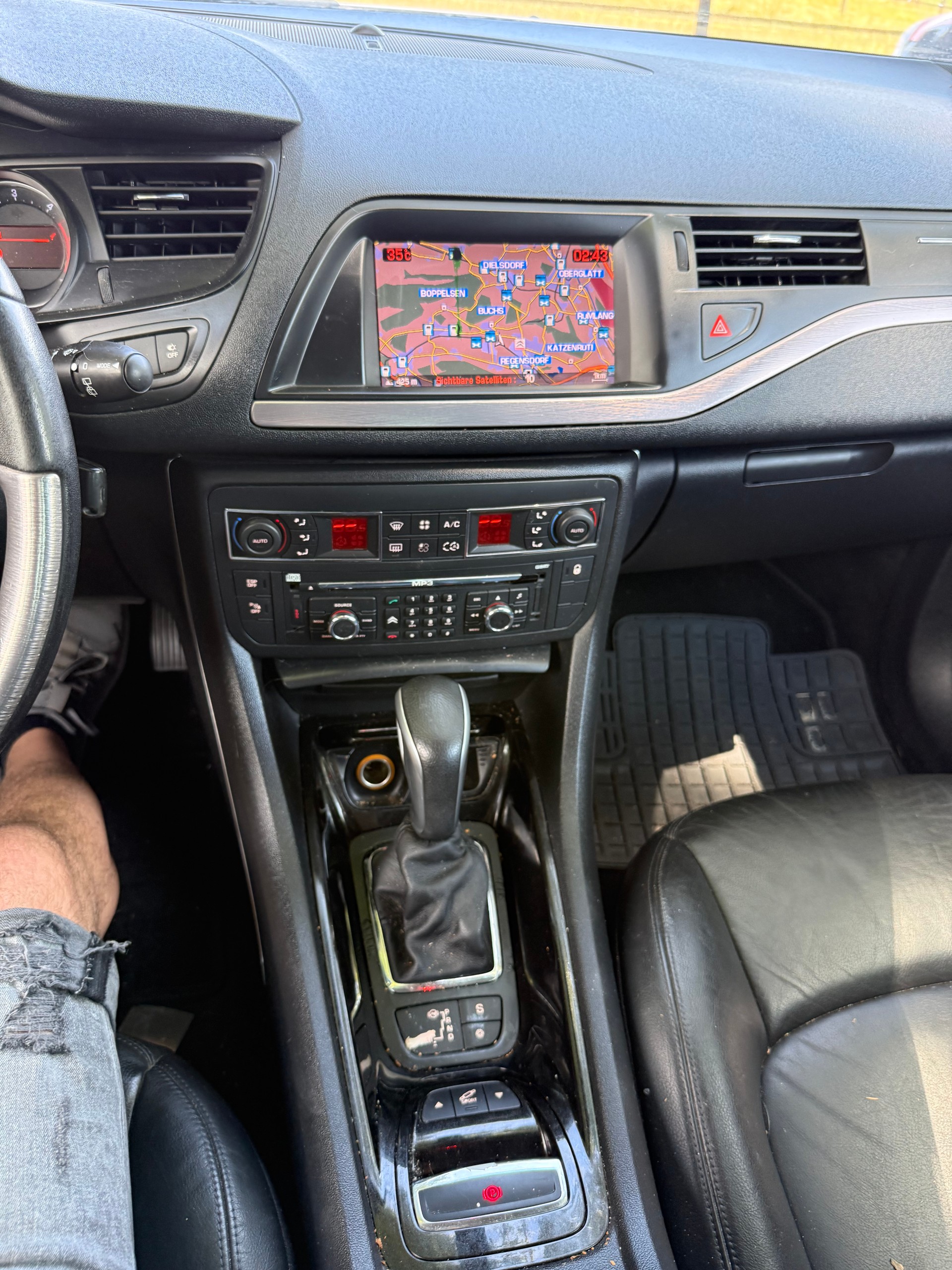 CITROEN C5 Tourer 2.7 HDi V6 Motion Exclusive Automatic-image-13
