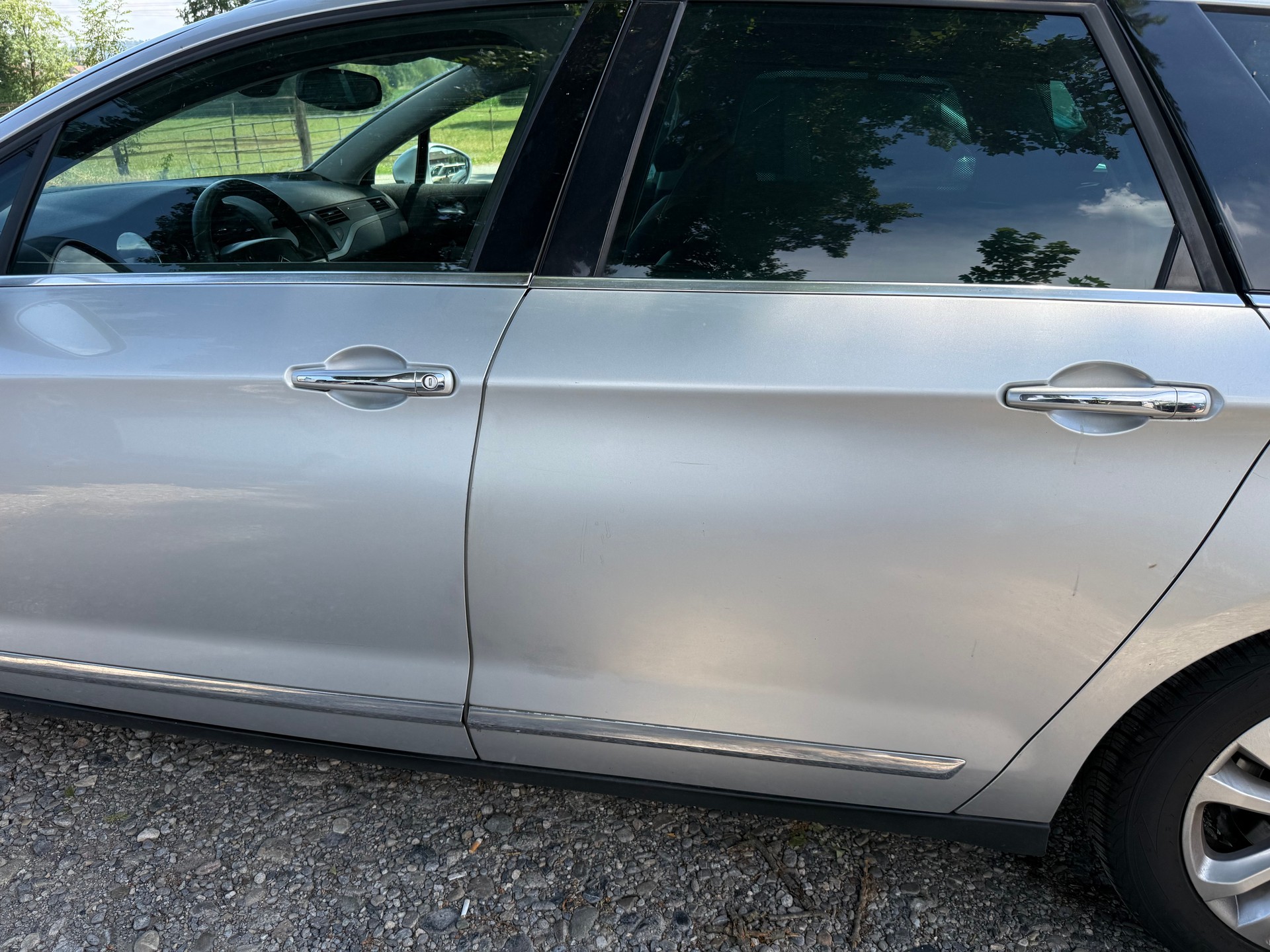 CITROEN C5 Tourer 2.7 HDi V6 Motion Exclusive Automatic-image-3