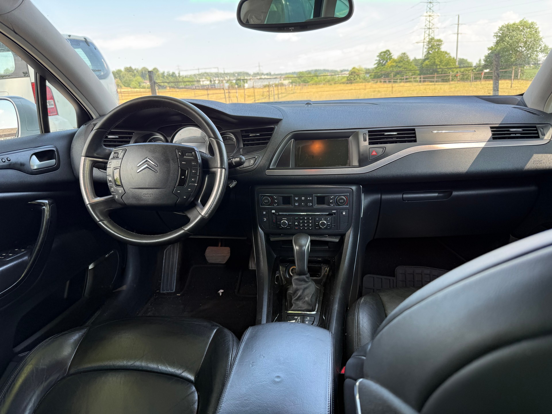 CITROEN C5 Tourer 2.7 HDi V6 Motion Exclusive Automatic-image-9
