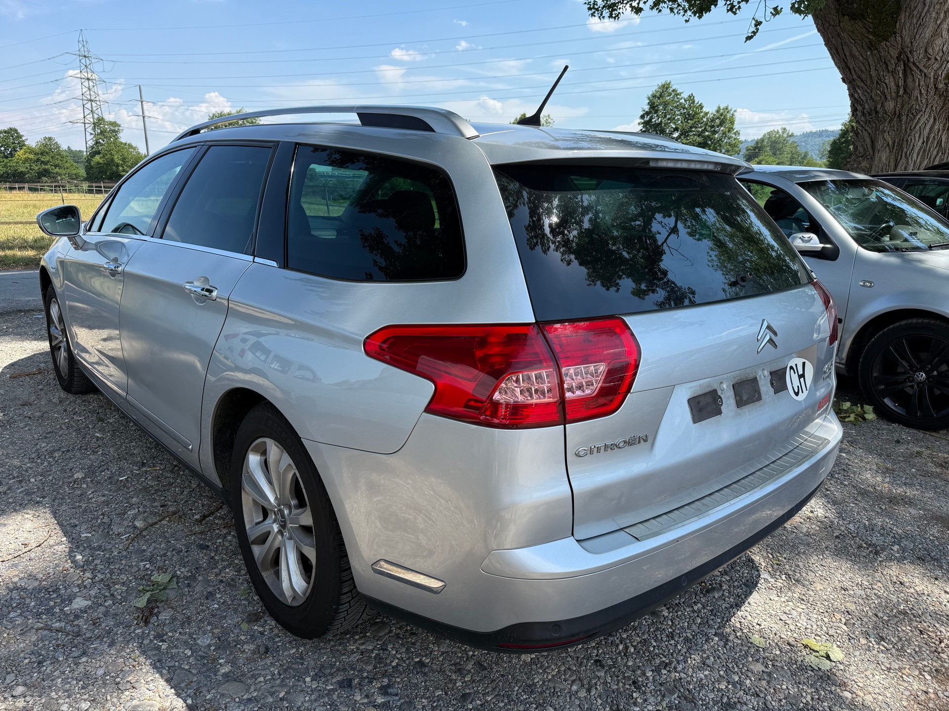 CITROEN C5 Tourer 2.7 HDi V6 Motion Exclusive Automatic-image-4