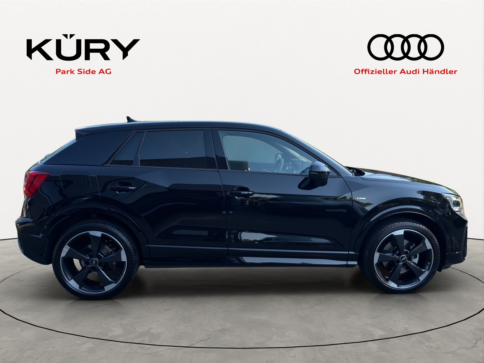 AUDI Q2 40 TFSI quattro S tronic 190PS-showroom-element-2