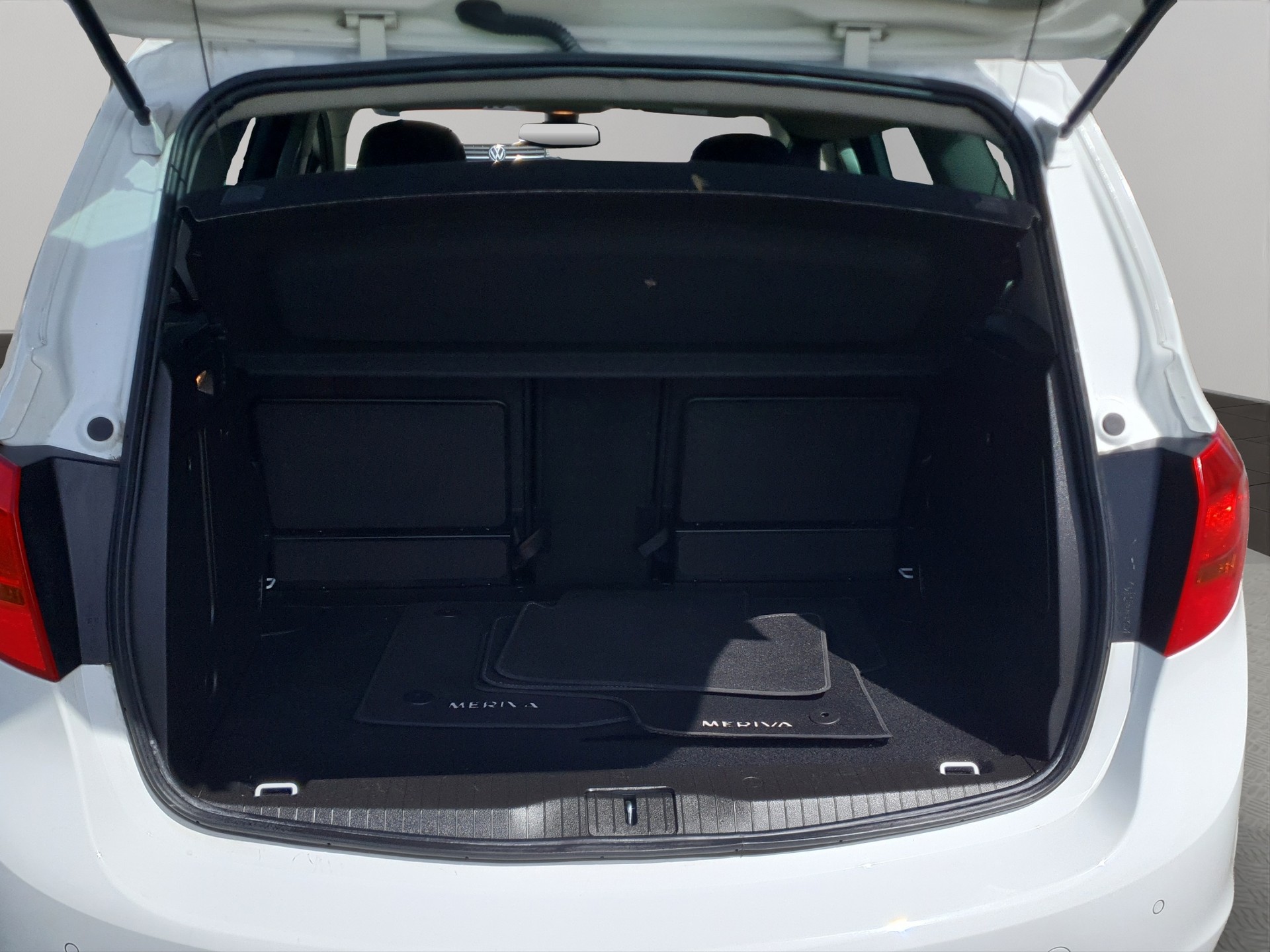 OPEL Meriva 1.4 Turbo Cosmo Automatic-image-15