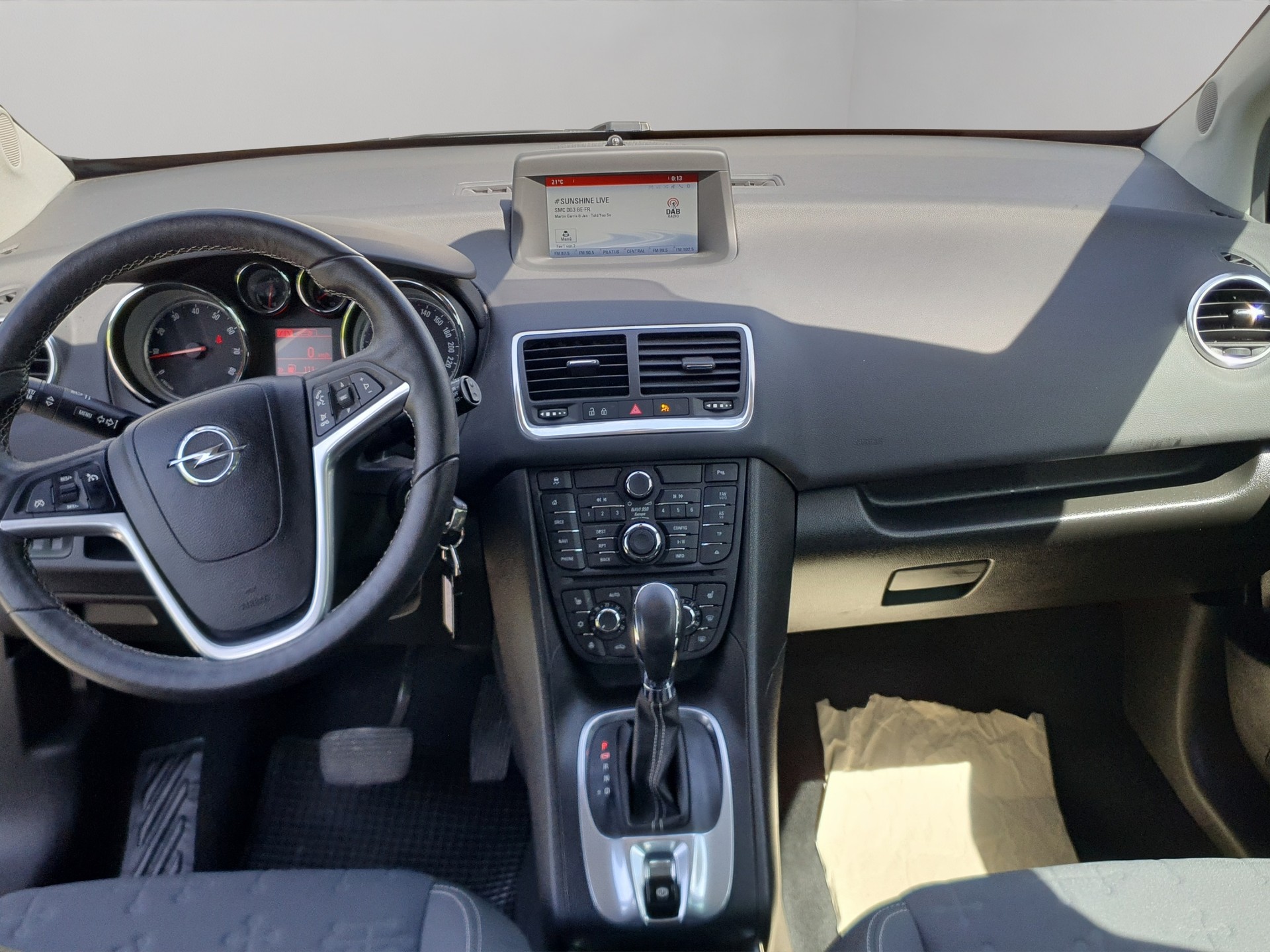 OPEL Meriva 1.4 Turbo Cosmo Automatic-image-12