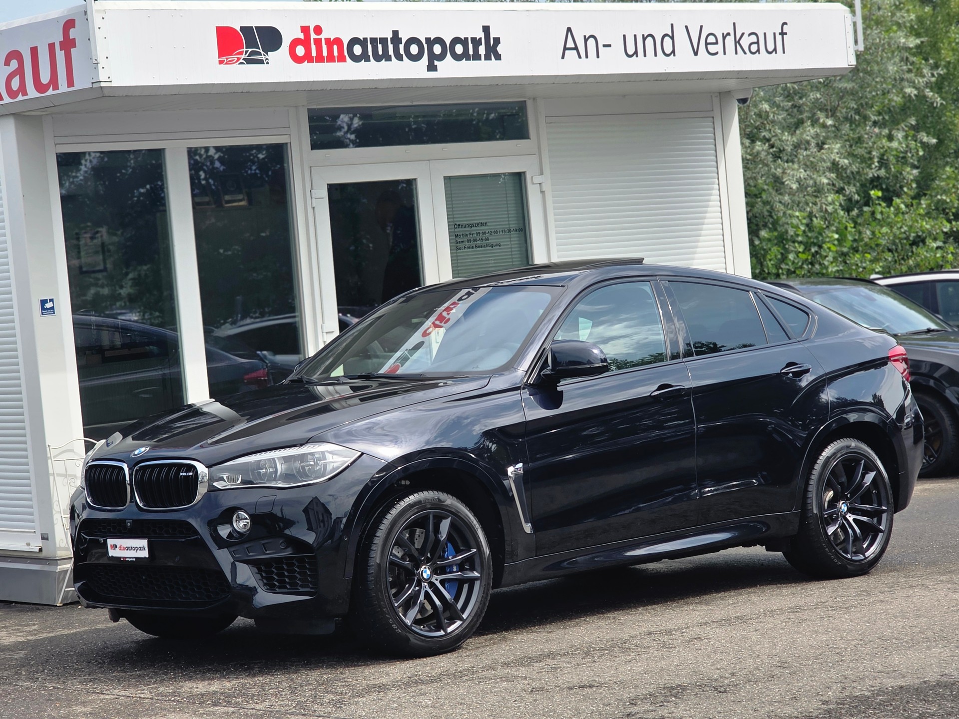 BMW X6M Steptronic * CH-Fahrzeug *-image-0