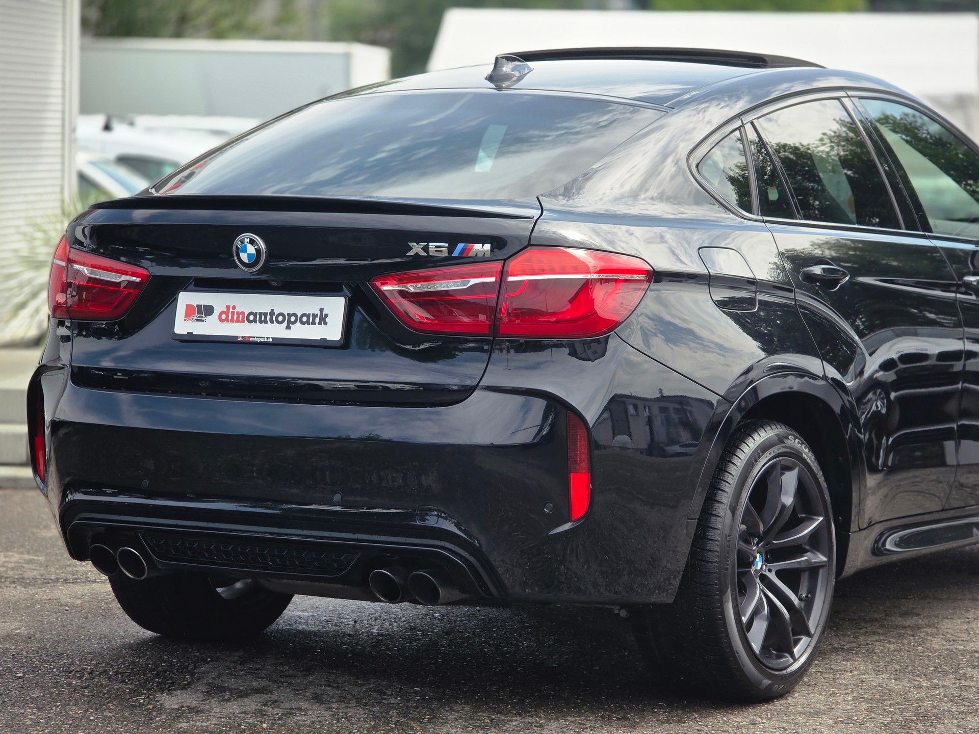 BMW X6M Steptronic * CH-Fahrzeug *-image-7