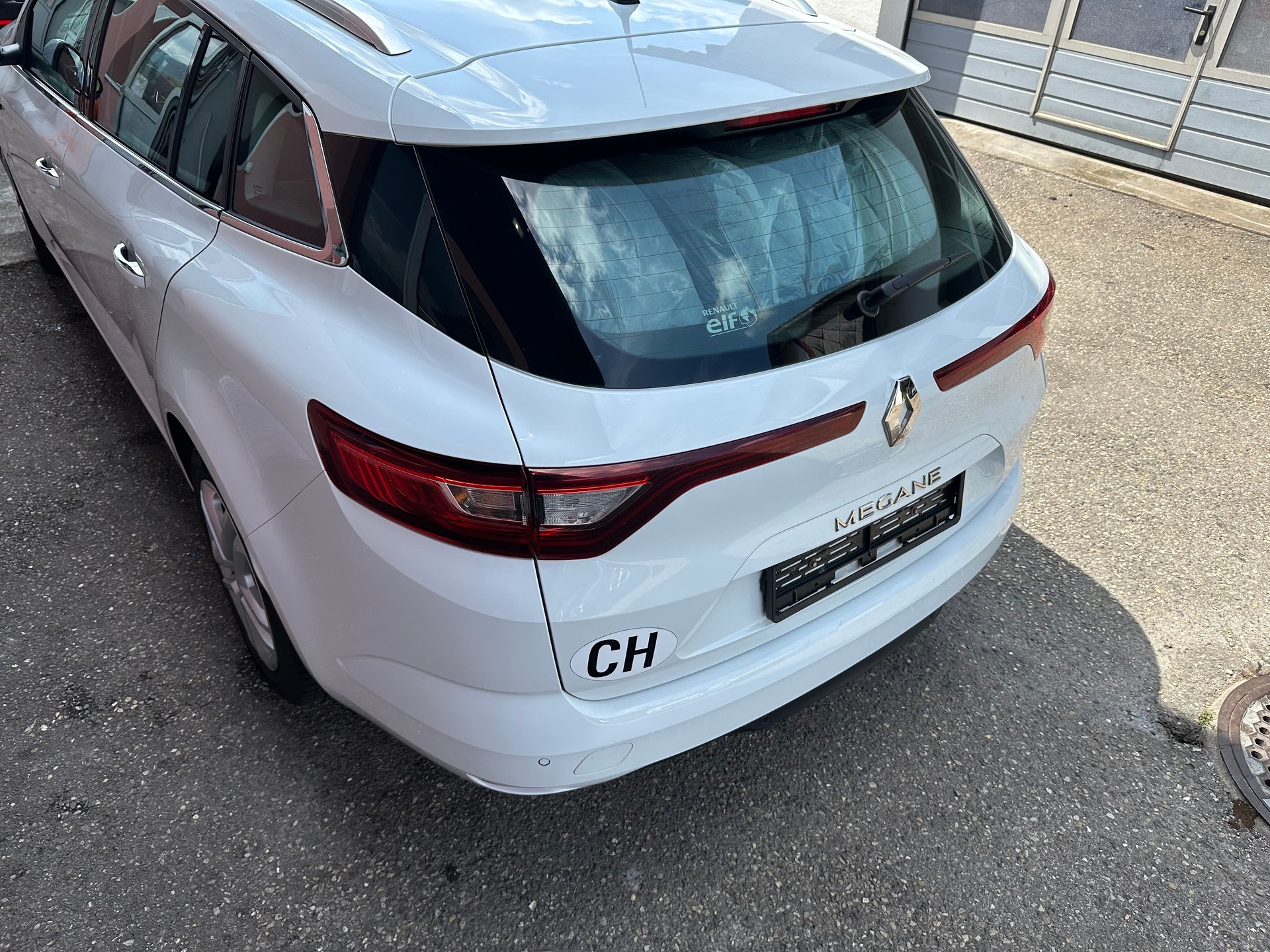 RENAULT Mégane Grandtour 1.5 dCi Business EDC-image-4