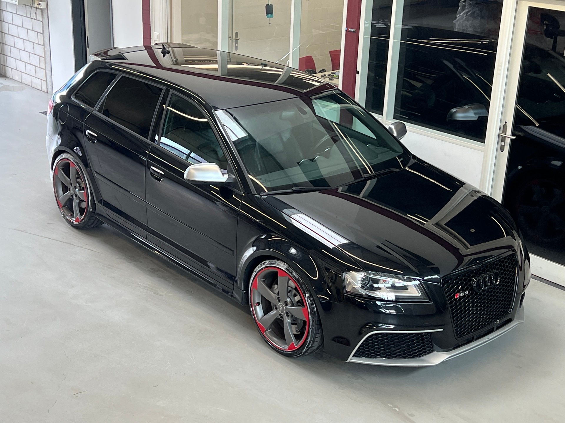 AUDI RS3 Sportback 2.5 TFSI quattro S-tronic-image-0