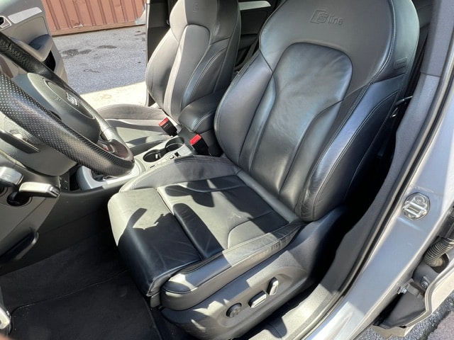 AUDI Q3 2.0 TDI 184 Sport qu. S-Tronic-image-12