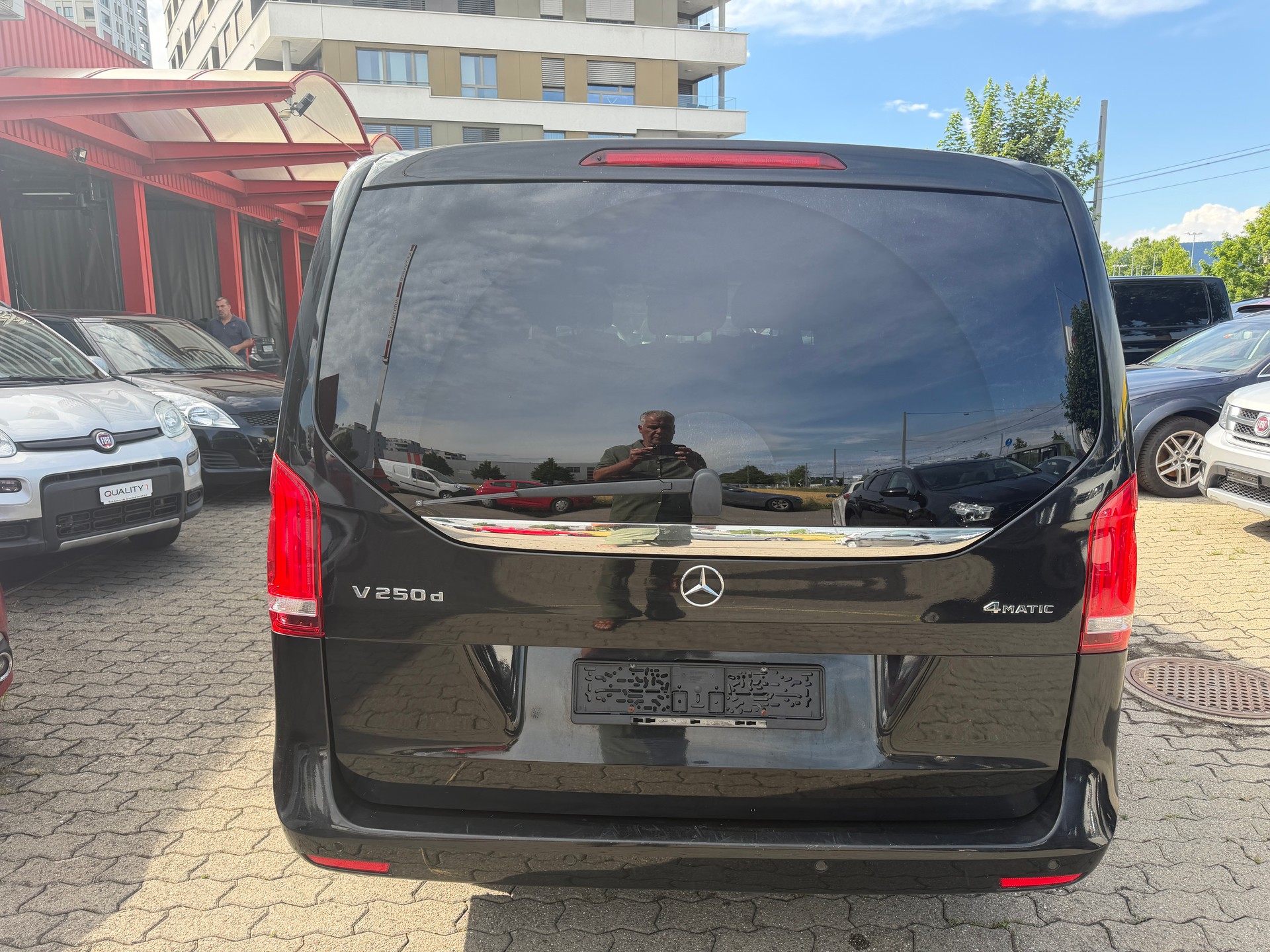 MERCEDES-BENZ V 250 d Avantgarde lang 4Matic 7G-Tronic-image-5