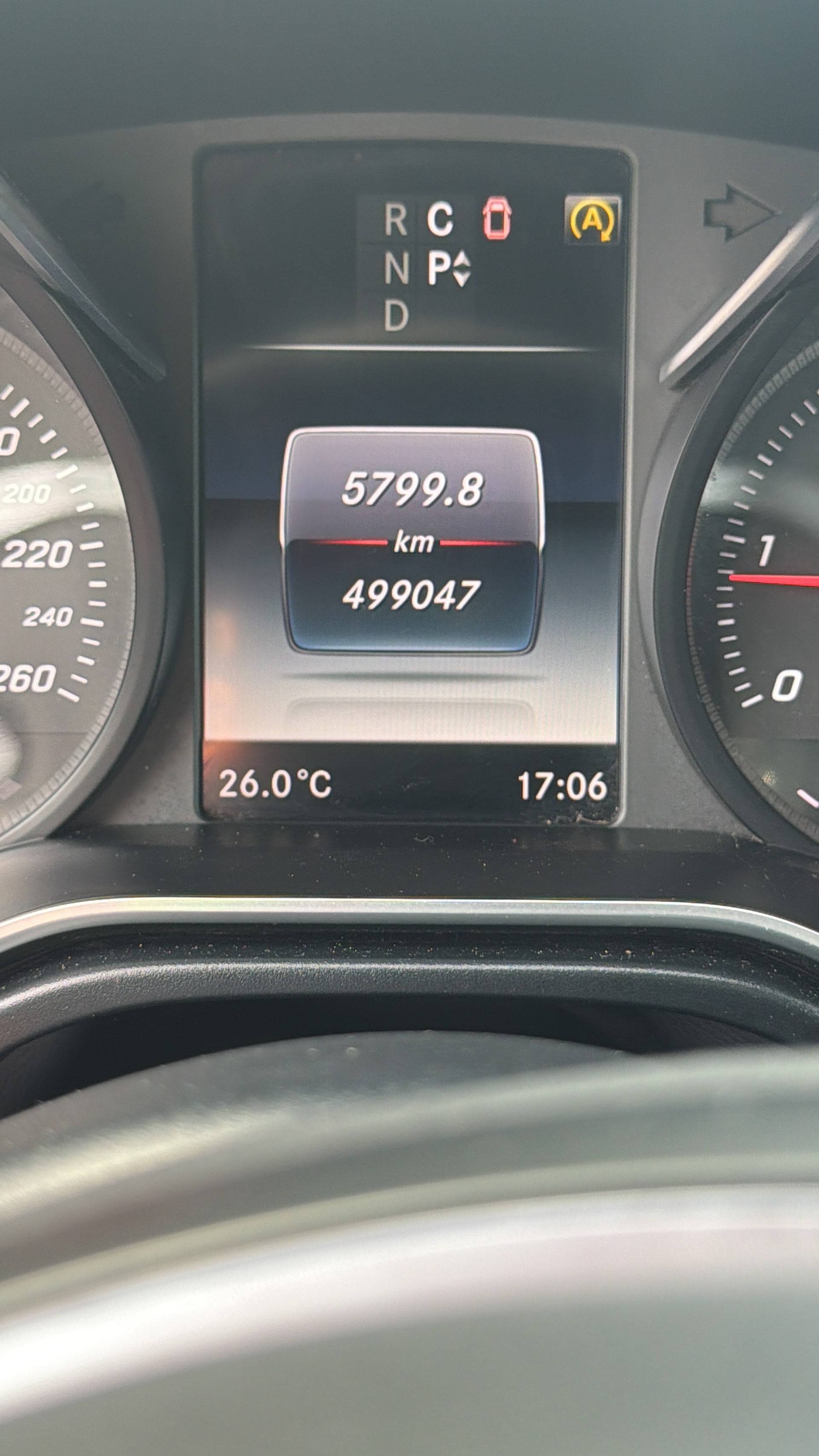 MERCEDES-BENZ V 250 d Avantgarde lang 4Matic 7G-Tronic-image-15