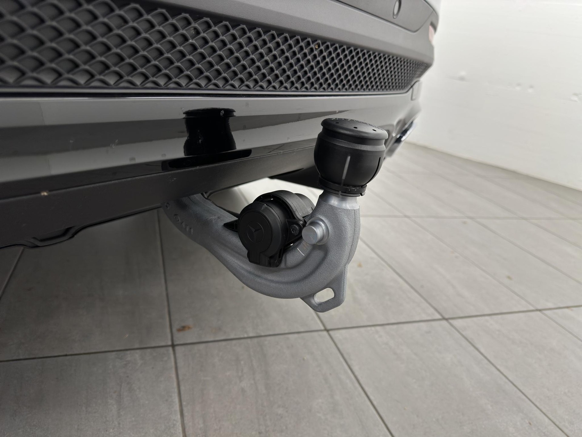 MERCEDES-BENZ GLB 220 AMG Line 4matic-image-10