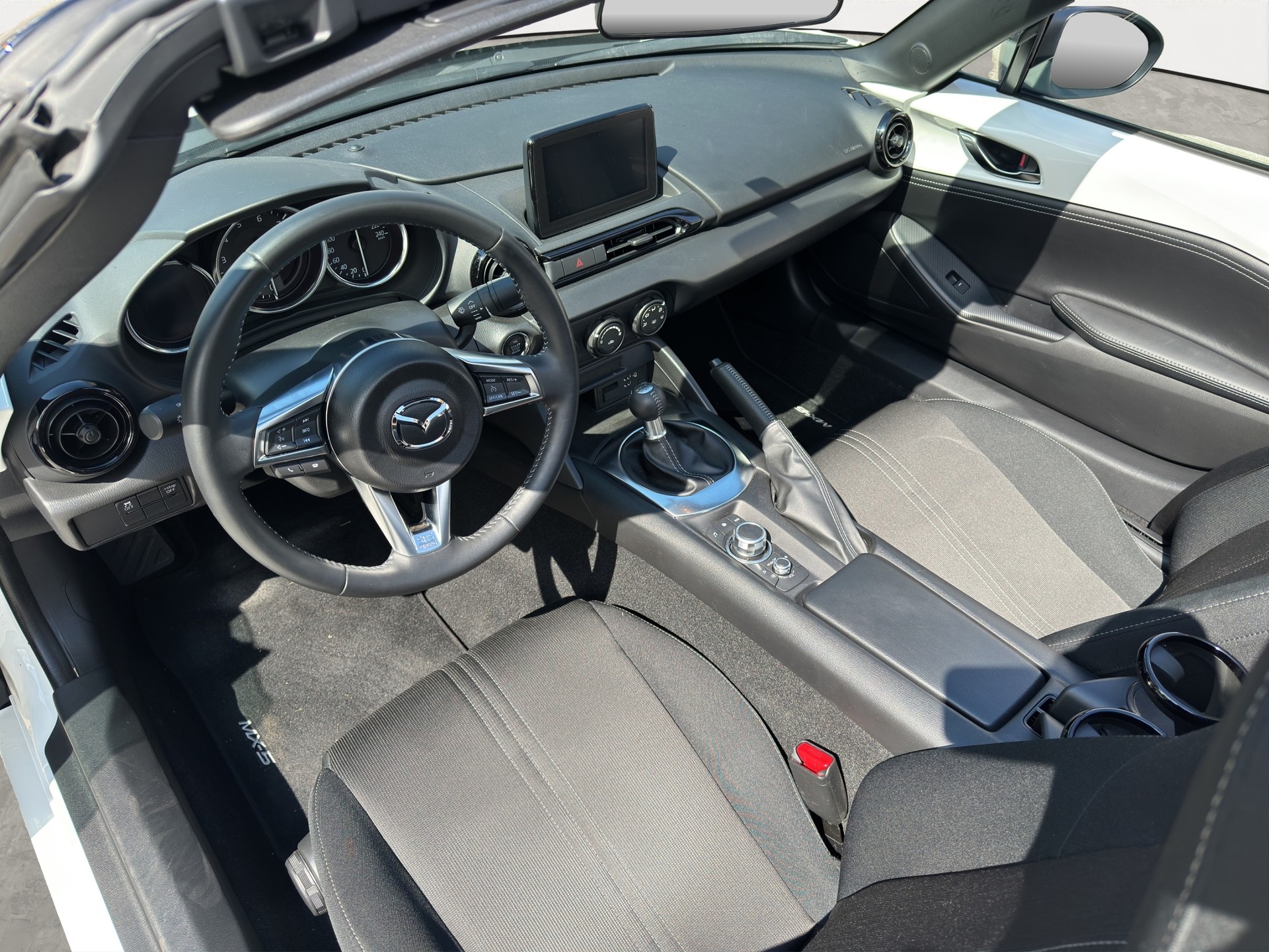 MAZDA MX-5 SKYACTIV-G 132 Challenge-image-5