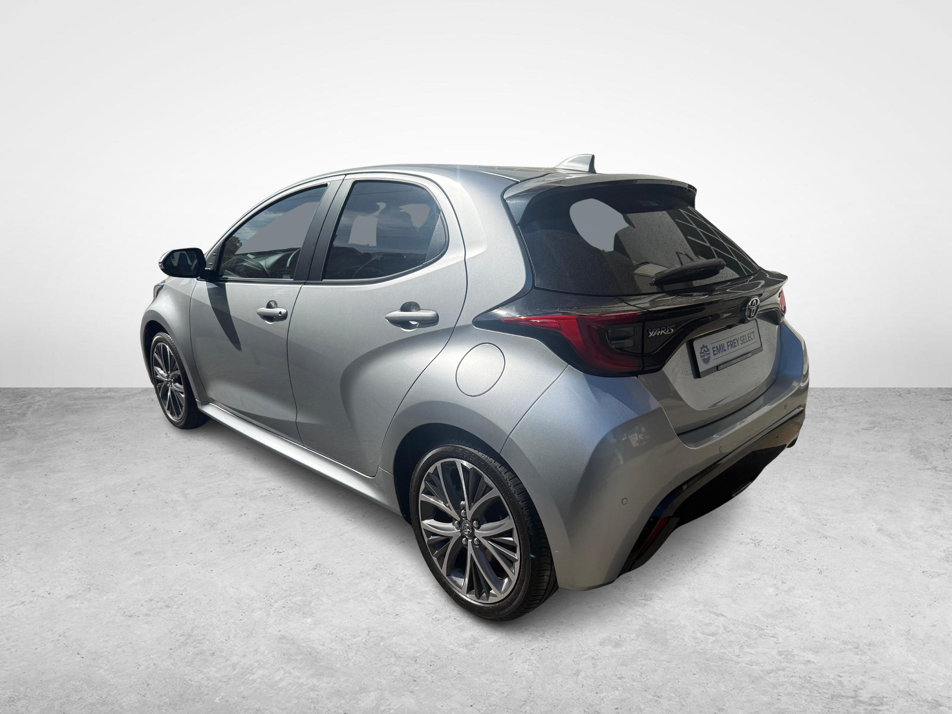 TOYOTA Yaris 1.5 VVT-i HSD Premium-image-2
