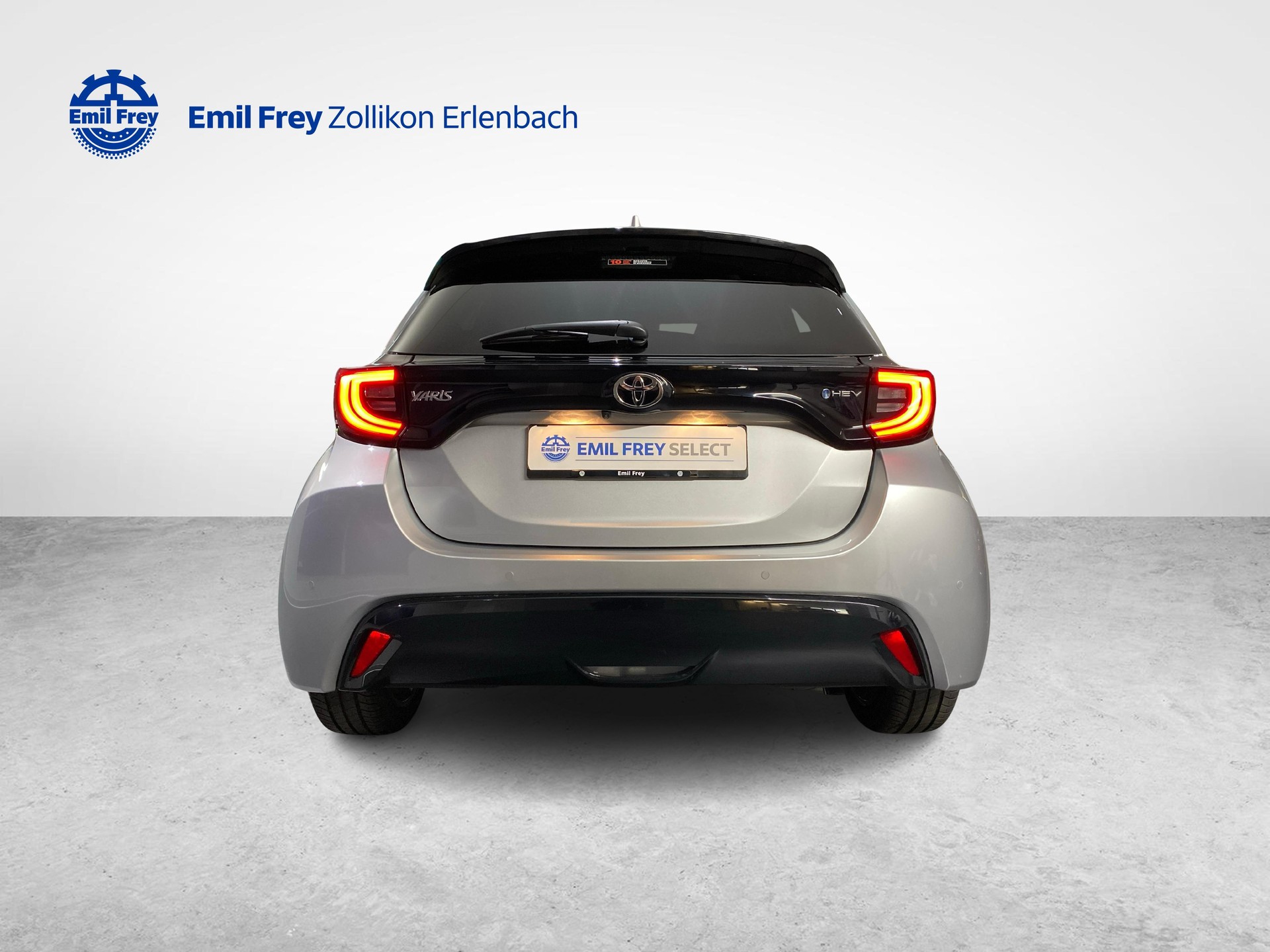 TOYOTA Yaris 1.5 VVT-i HSD Premium-image-3