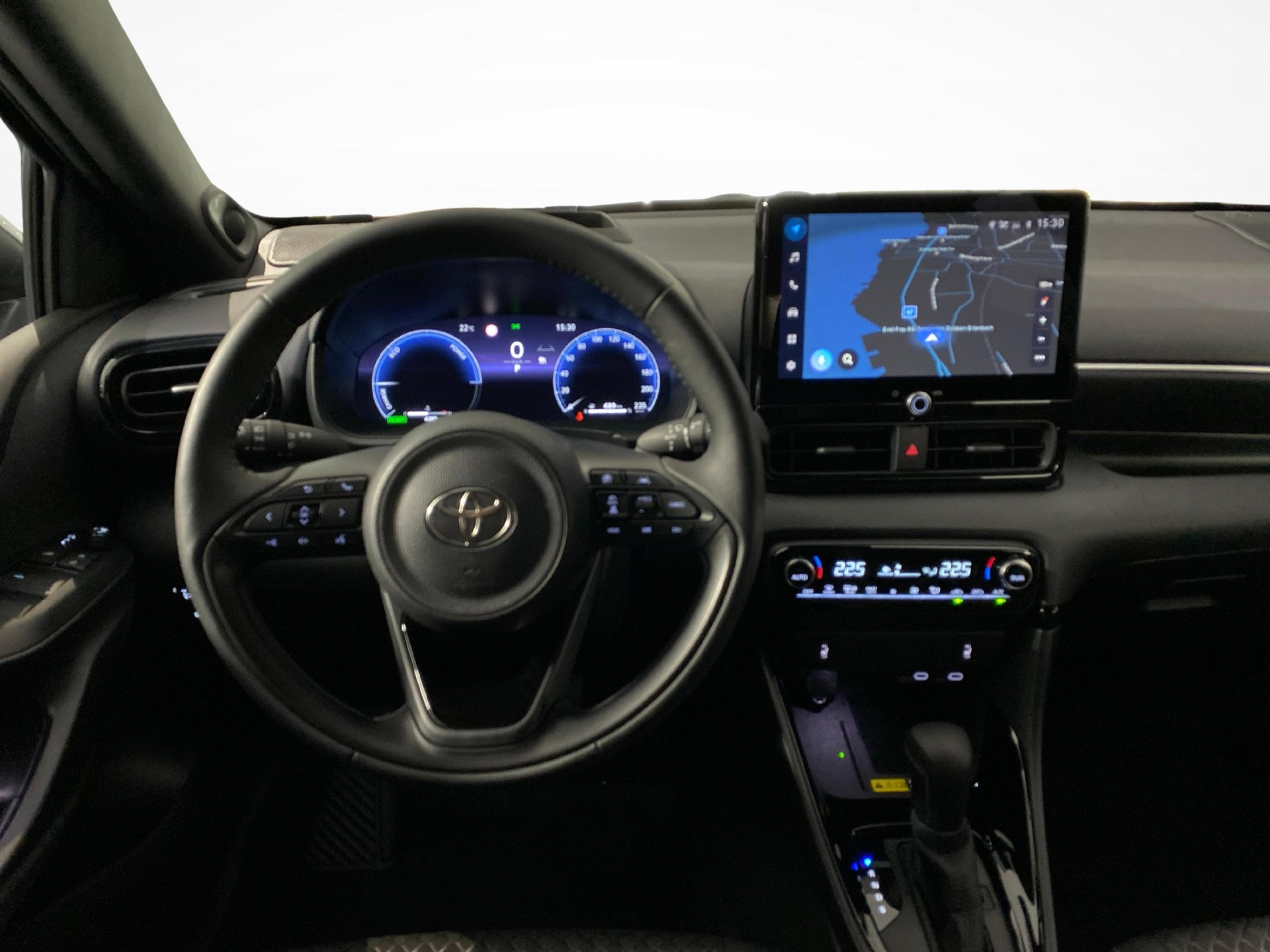 TOYOTA Yaris 1.5 VVT-i HSD Premium-image-8