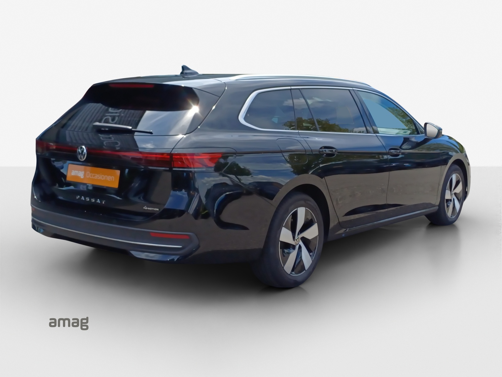 VW Passat Variant 2.0 TDI evo Business 4 Motion DSG-image-4