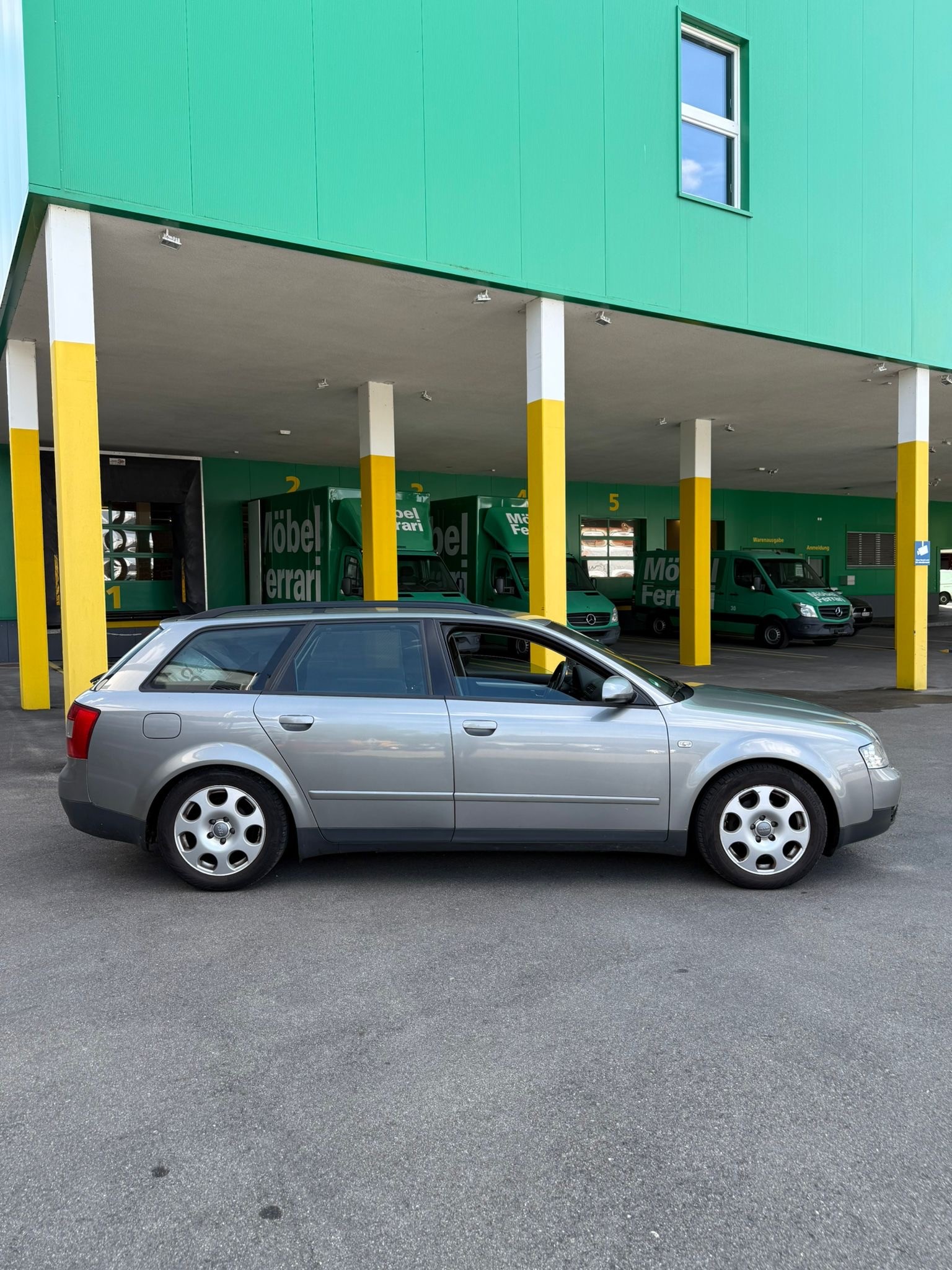 AUDI A4 Avant 1.9 TDI quattro-image-3