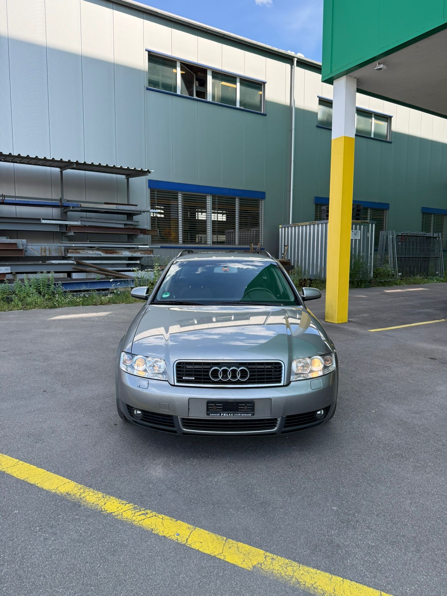 AUDI A4 Avant 1.9 TDI quattro-image-1