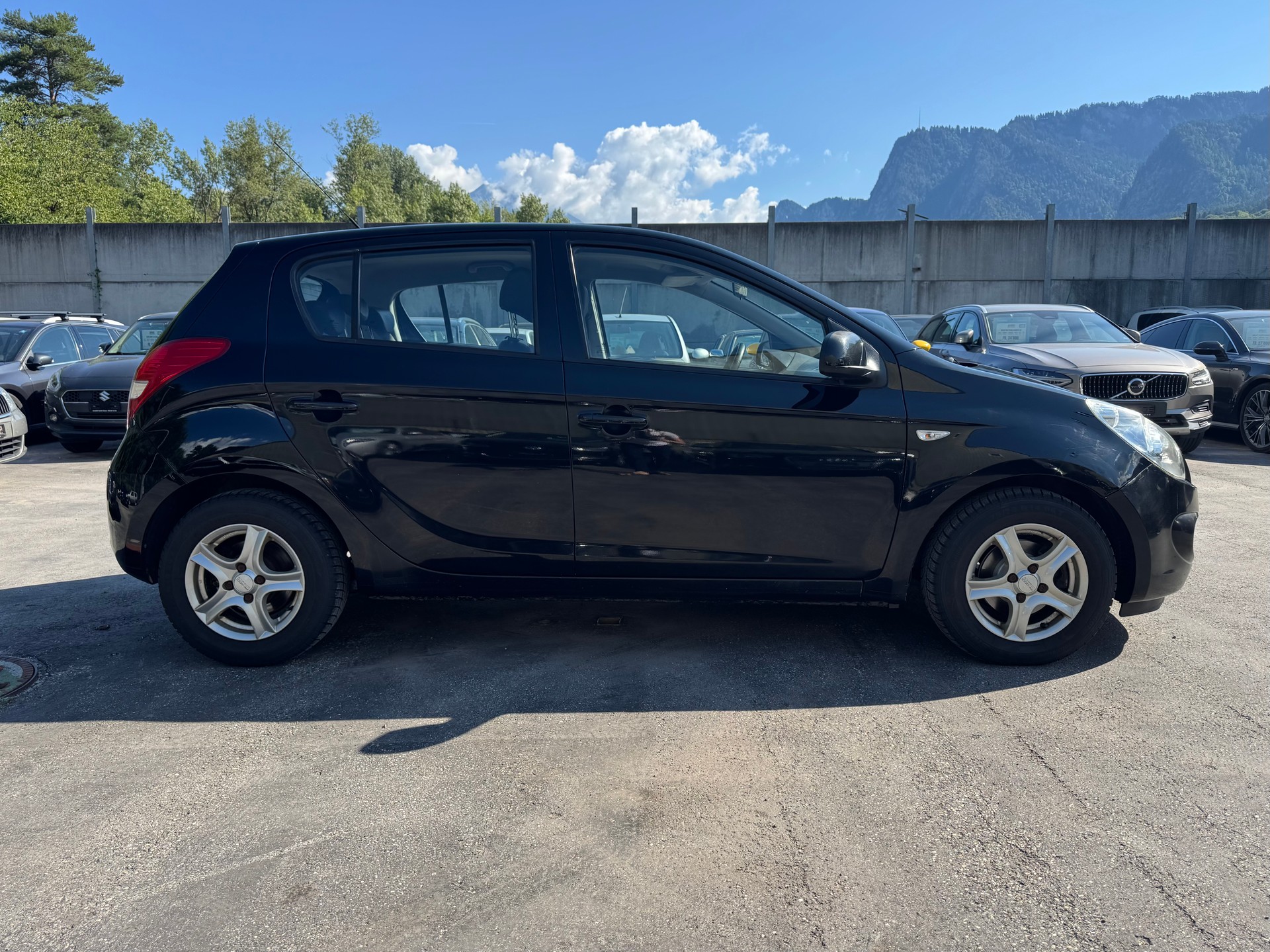 HYUNDAI i20 1.6 Premium-image-2