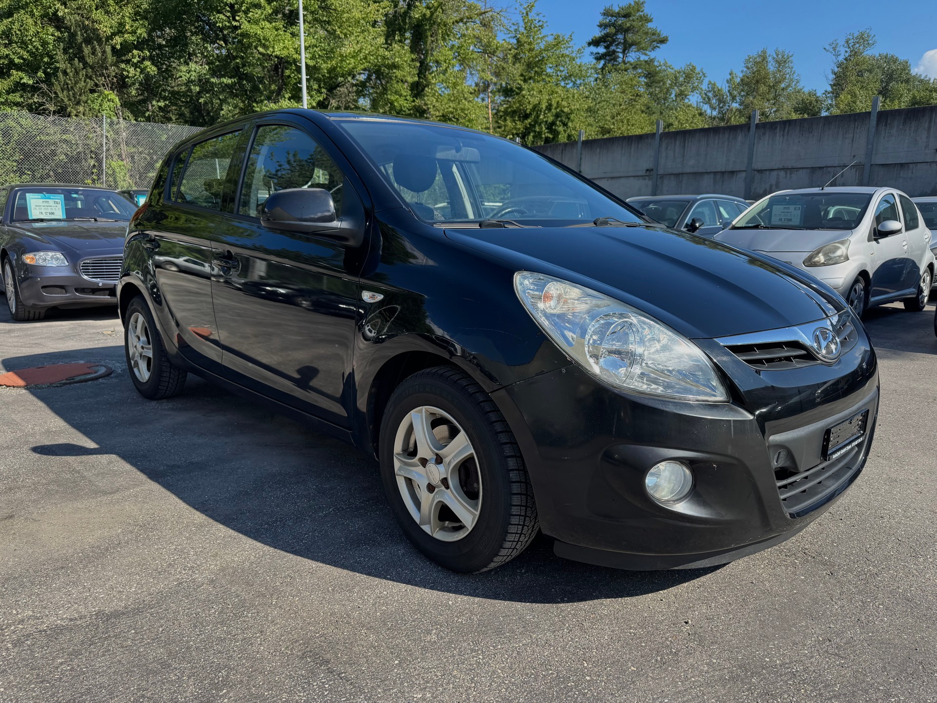 HYUNDAI i20 1.6 Premium-image-1