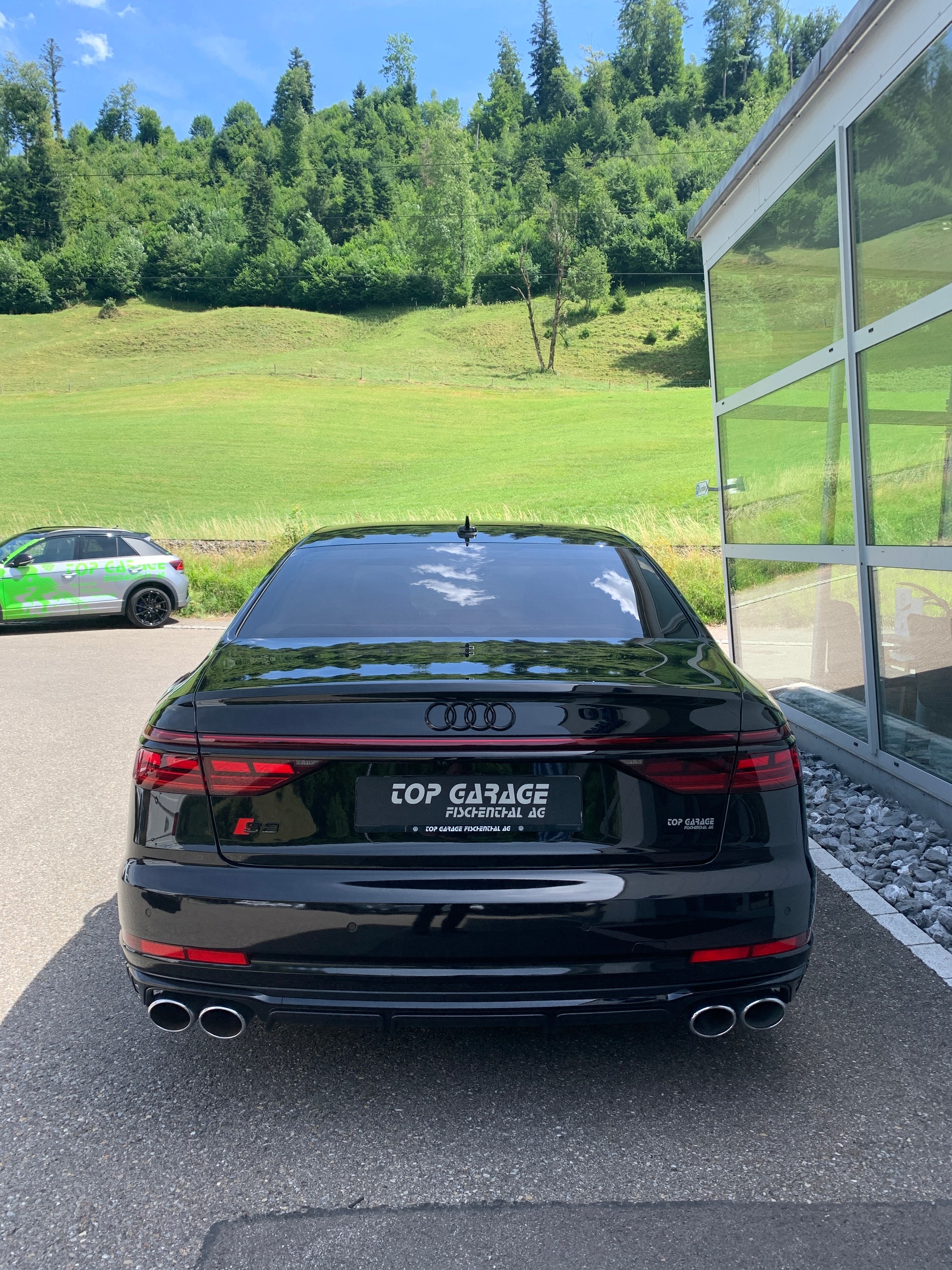 AUDI S8 TFSI quattro tiptronic-image-5