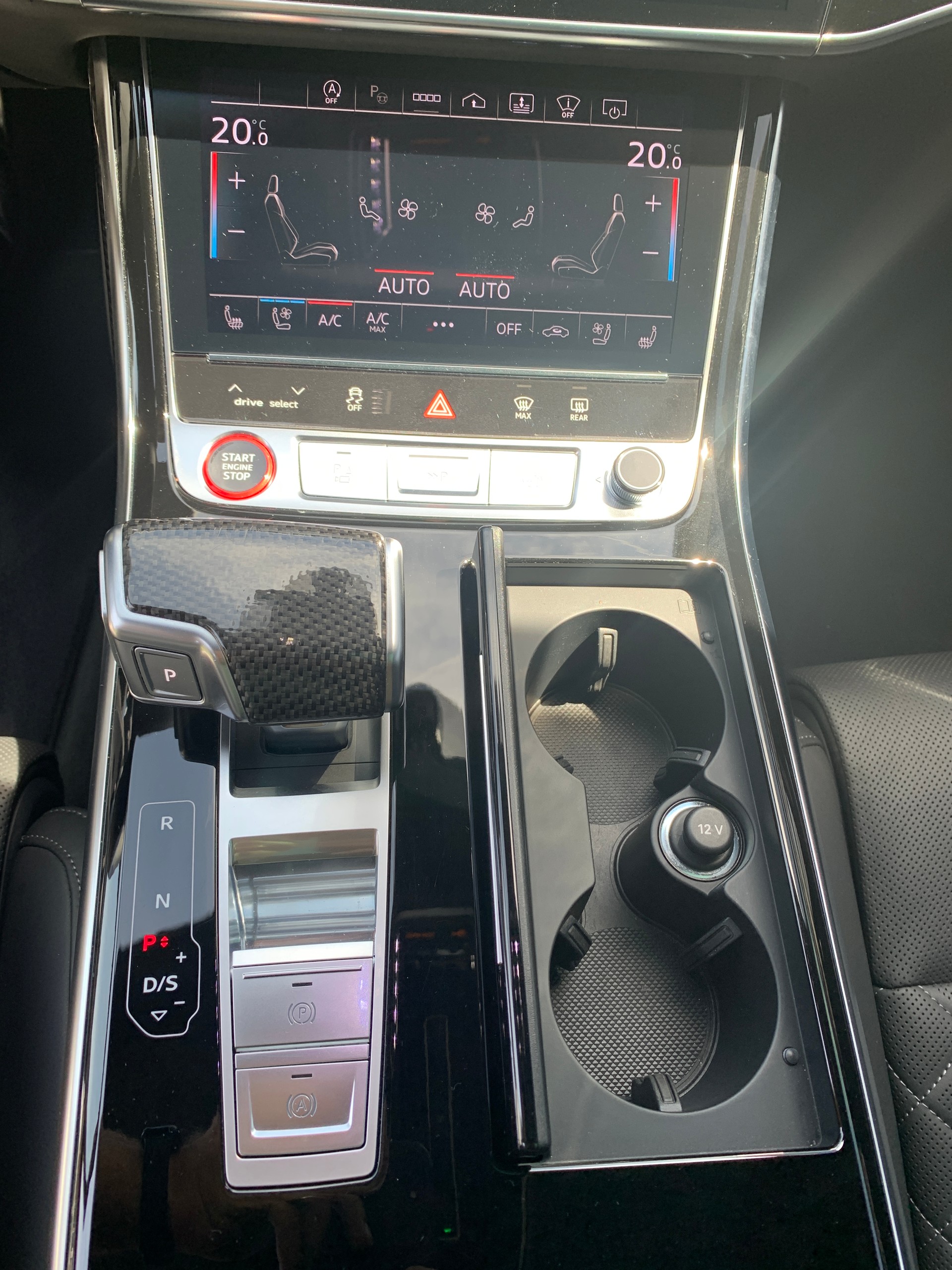 AUDI S8 TFSI quattro tiptronic-image-16