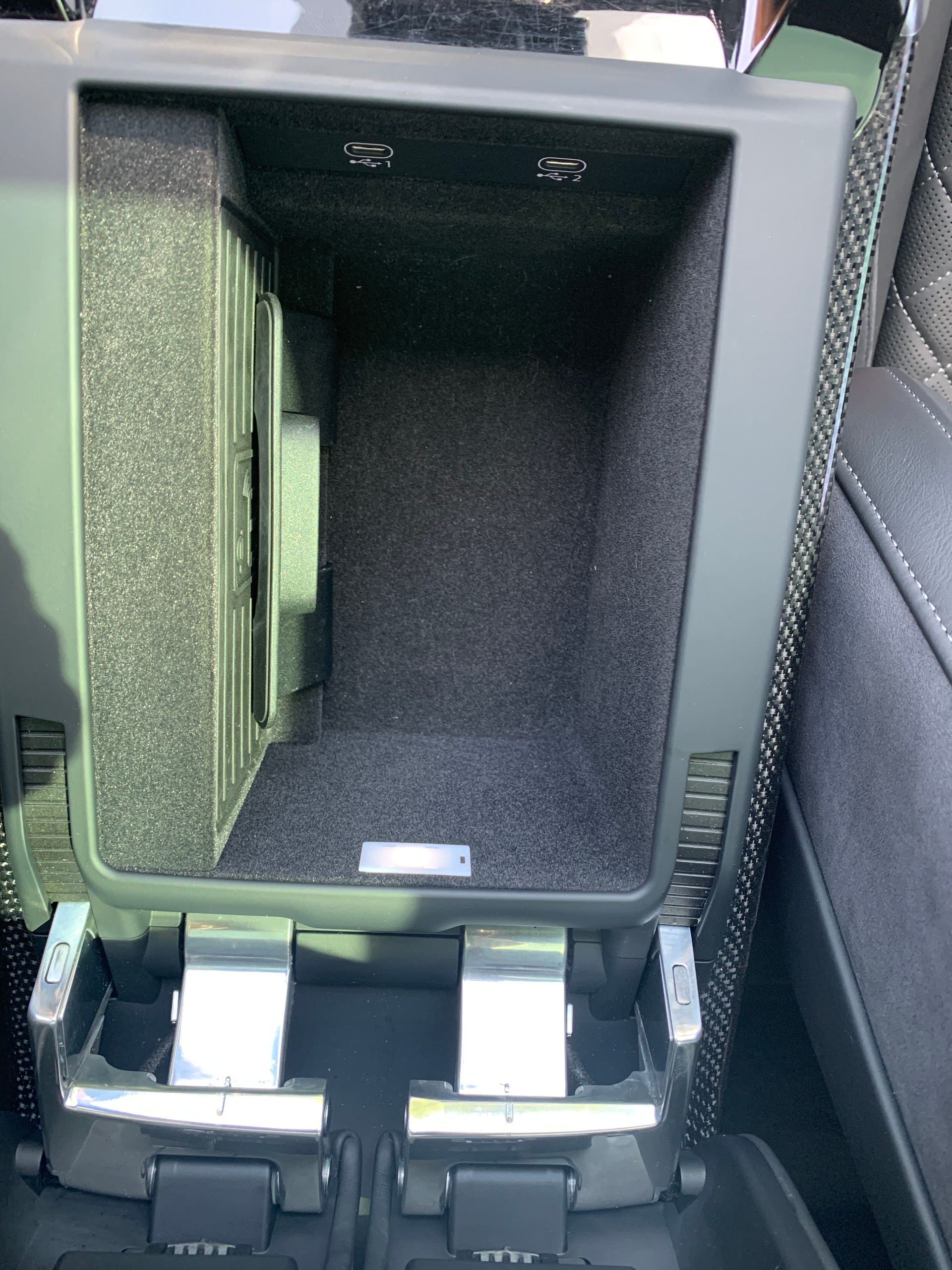 AUDI S8 TFSI quattro tiptronic-image-17