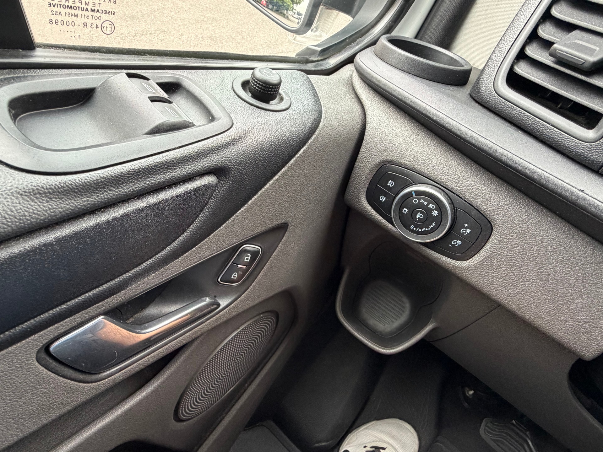 FORD Transit Custom Van 280 L1H1 Trend A-image-11