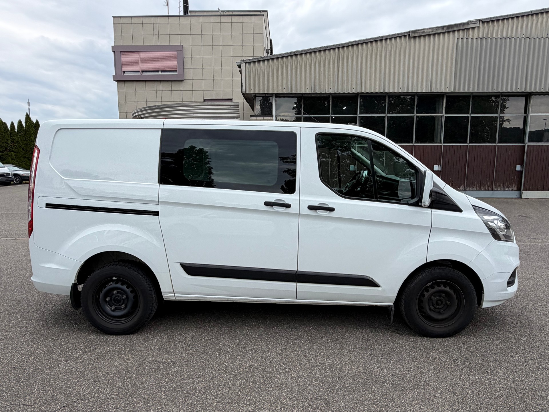 FORD Transit Custom Van 280 L1H1 Trend A-image-3