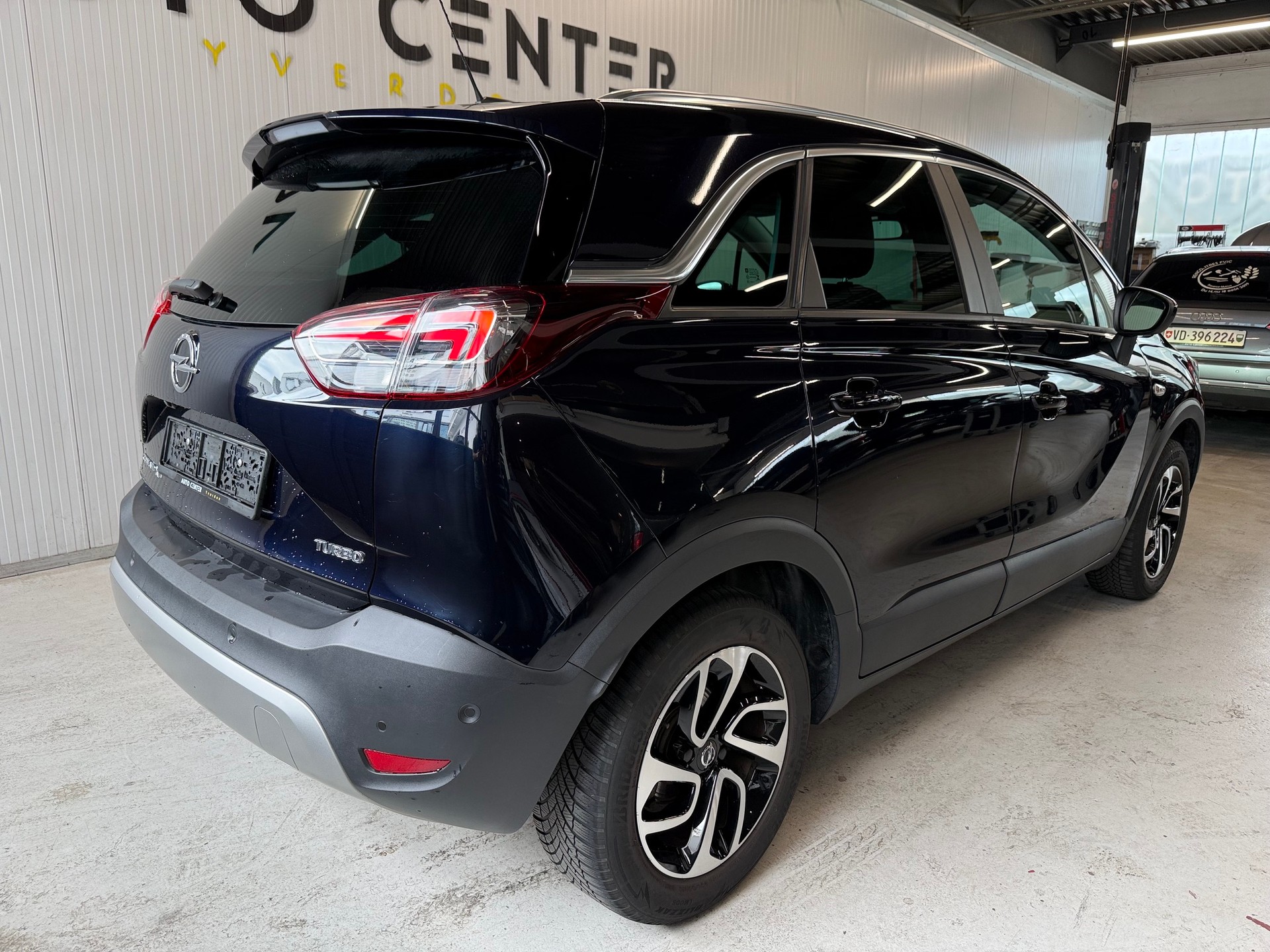 OPEL Crossland X 1.2i Ultimate-image-2