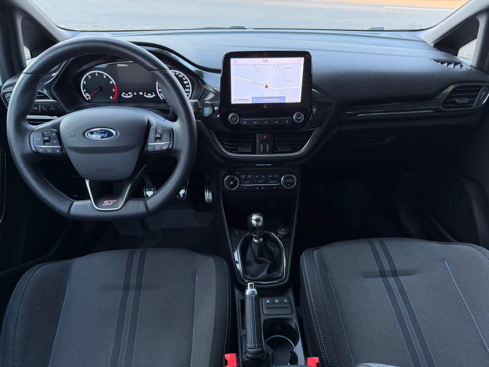 FORD Fiesta 1.5 SCTi ST Performance / Ab MFK / Service gepflegt / 36 Monate Garantie exkl / LED / Navi / Apple Carplay-image-13
