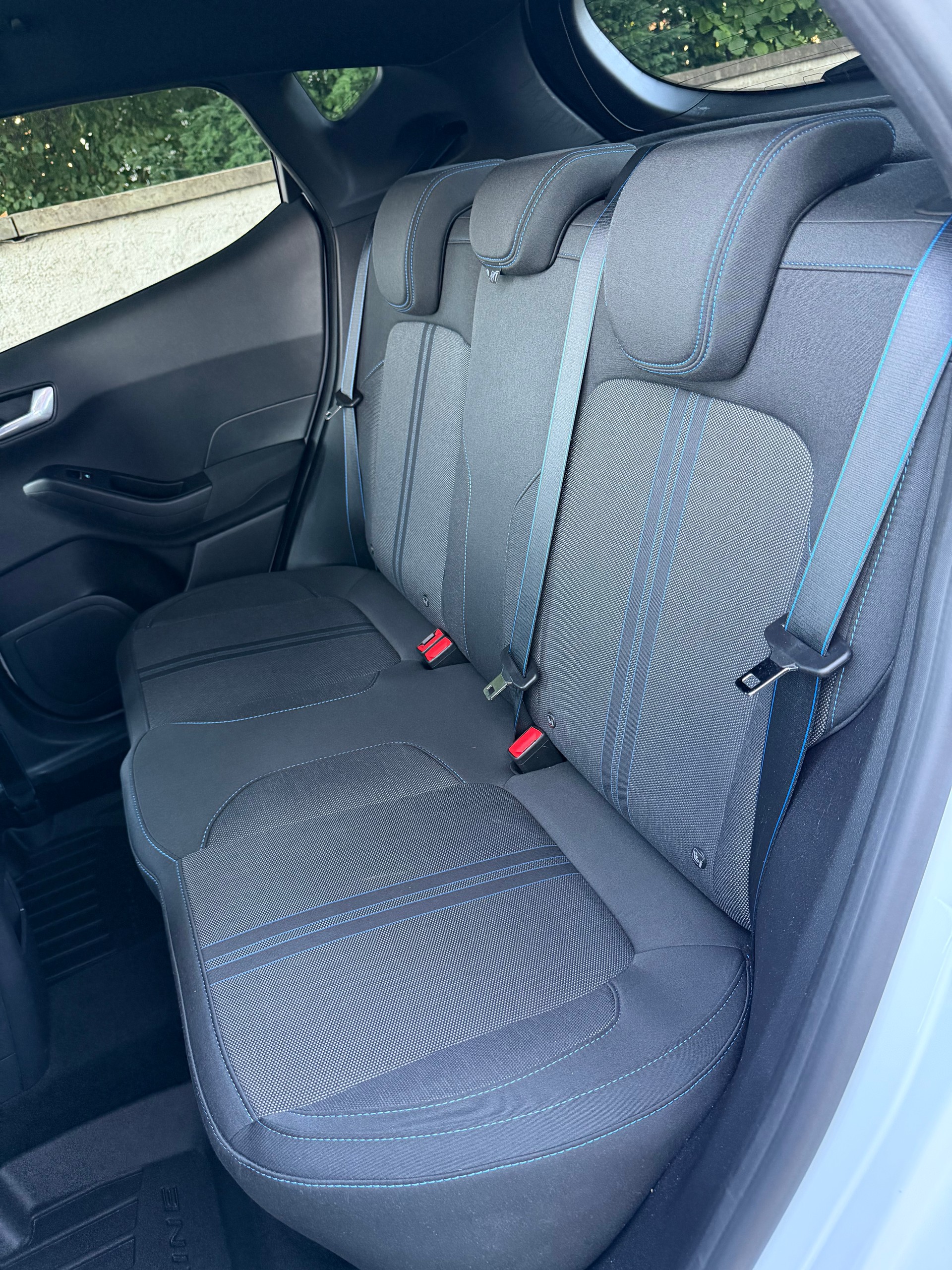FORD Fiesta 1.5 SCTi ST Performance / Ab MFK / Service gepflegt / 36 Monate Garantie exkl / LED / Navi / Apple Carplay-image-12