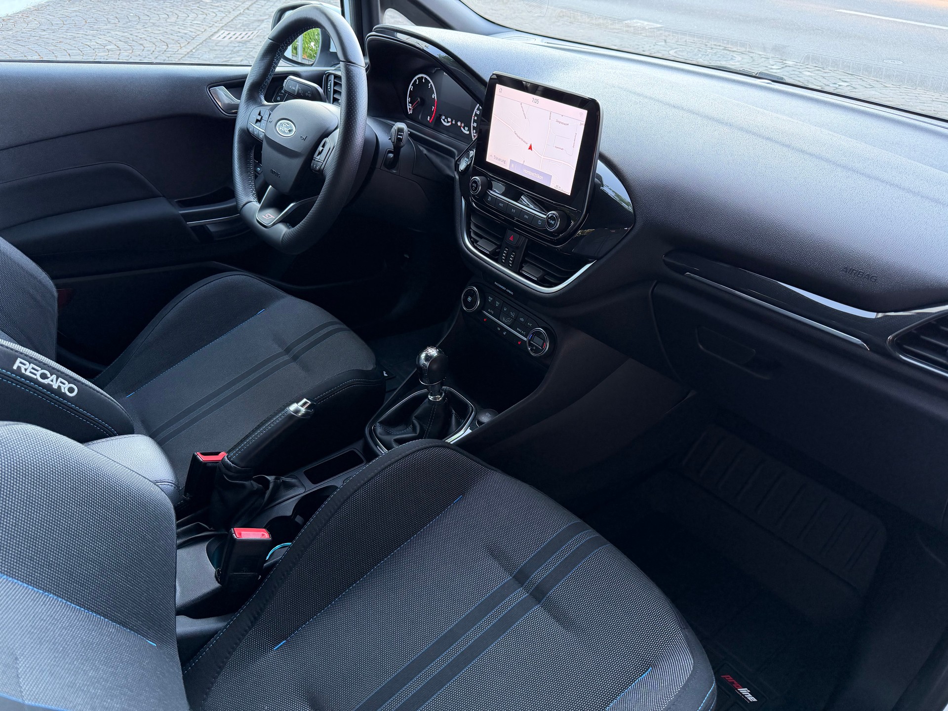 FORD Fiesta 1.5 SCTi ST Performance / Ab MFK / Service gepflegt / 36 Monate Garantie exkl / LED / Navi / Apple Carplay-image-11