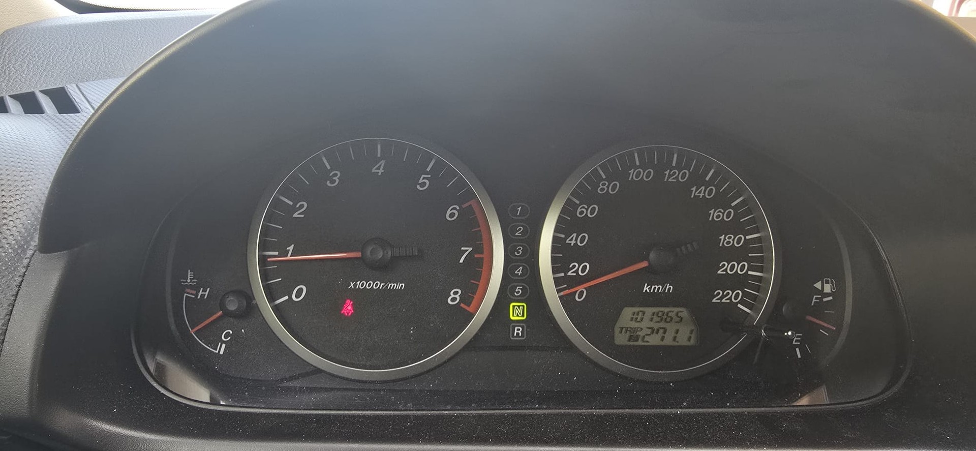 MAZDA 2 1.4i 16V Confort-image-14