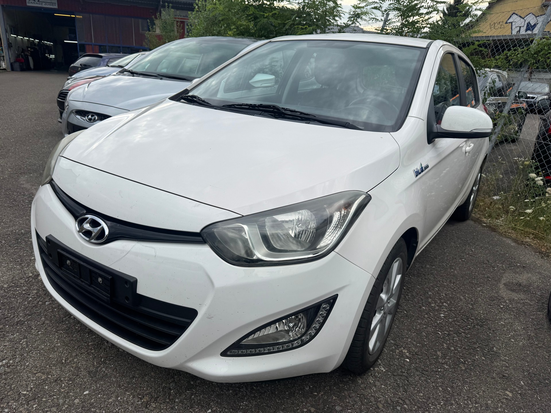 HYUNDAI i20 1.4 Premium-image-0