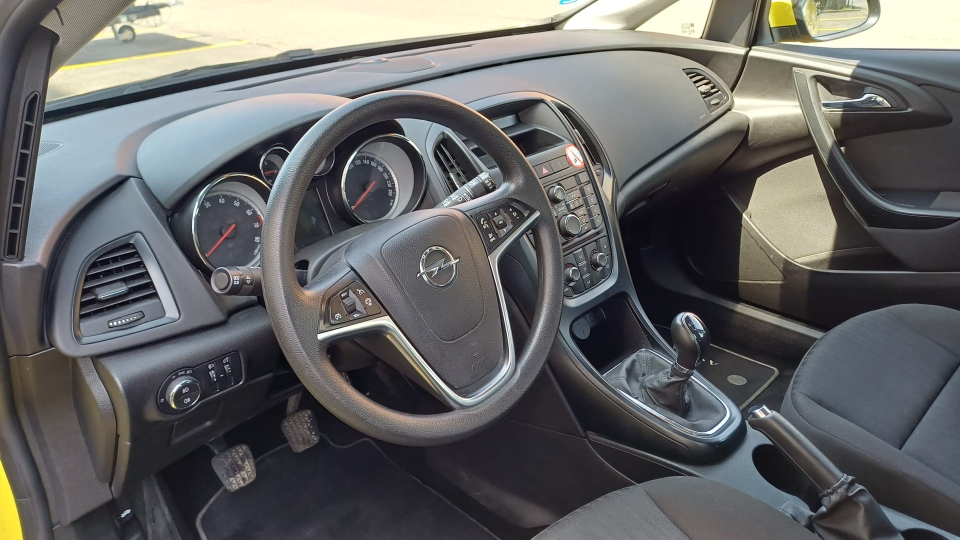 OPEL Astra SportsTourer 1.4i 16V Turbo Sport-image-8
