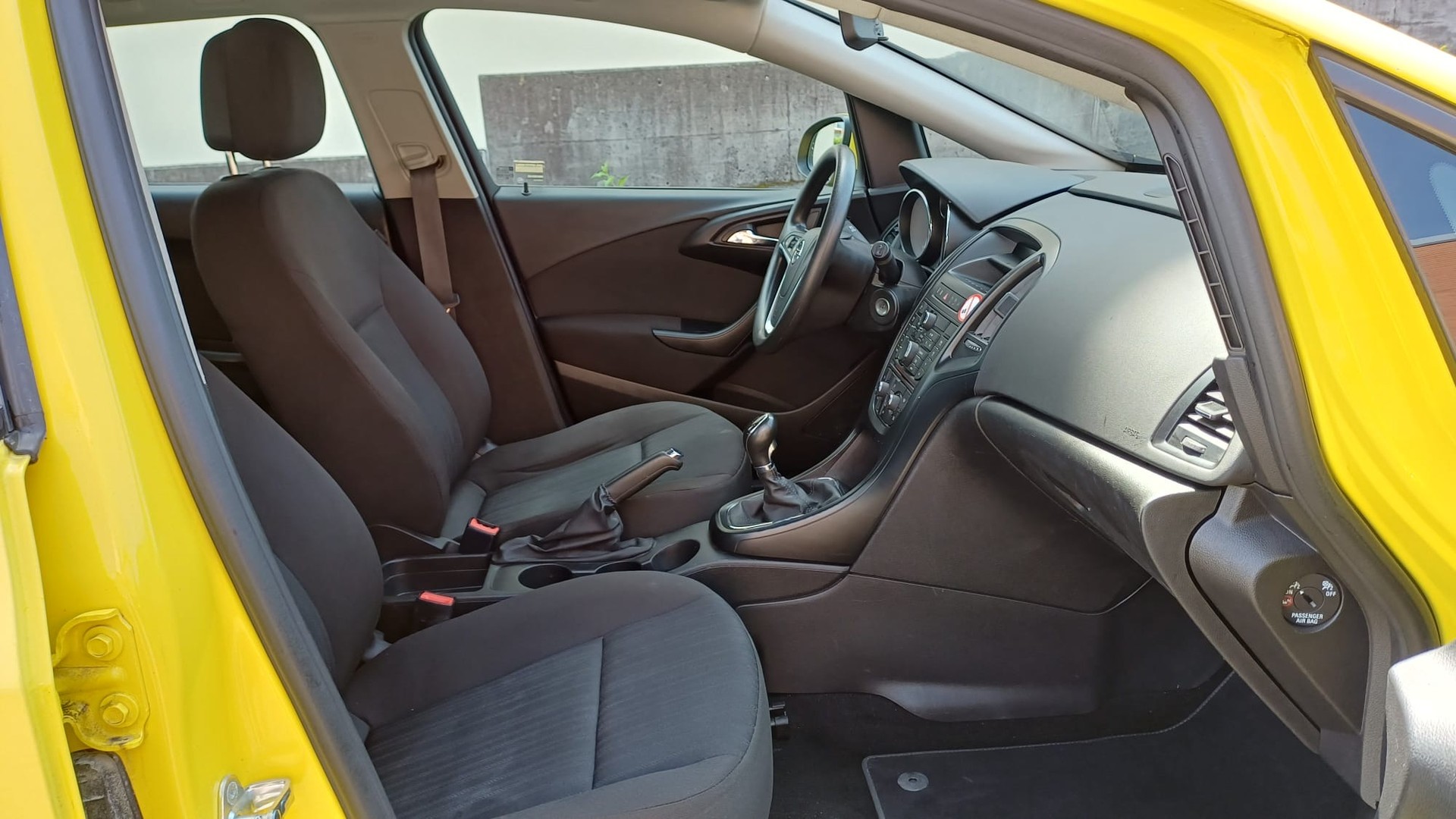 OPEL Astra SportsTourer 1.4i 16V Turbo Sport-image-9