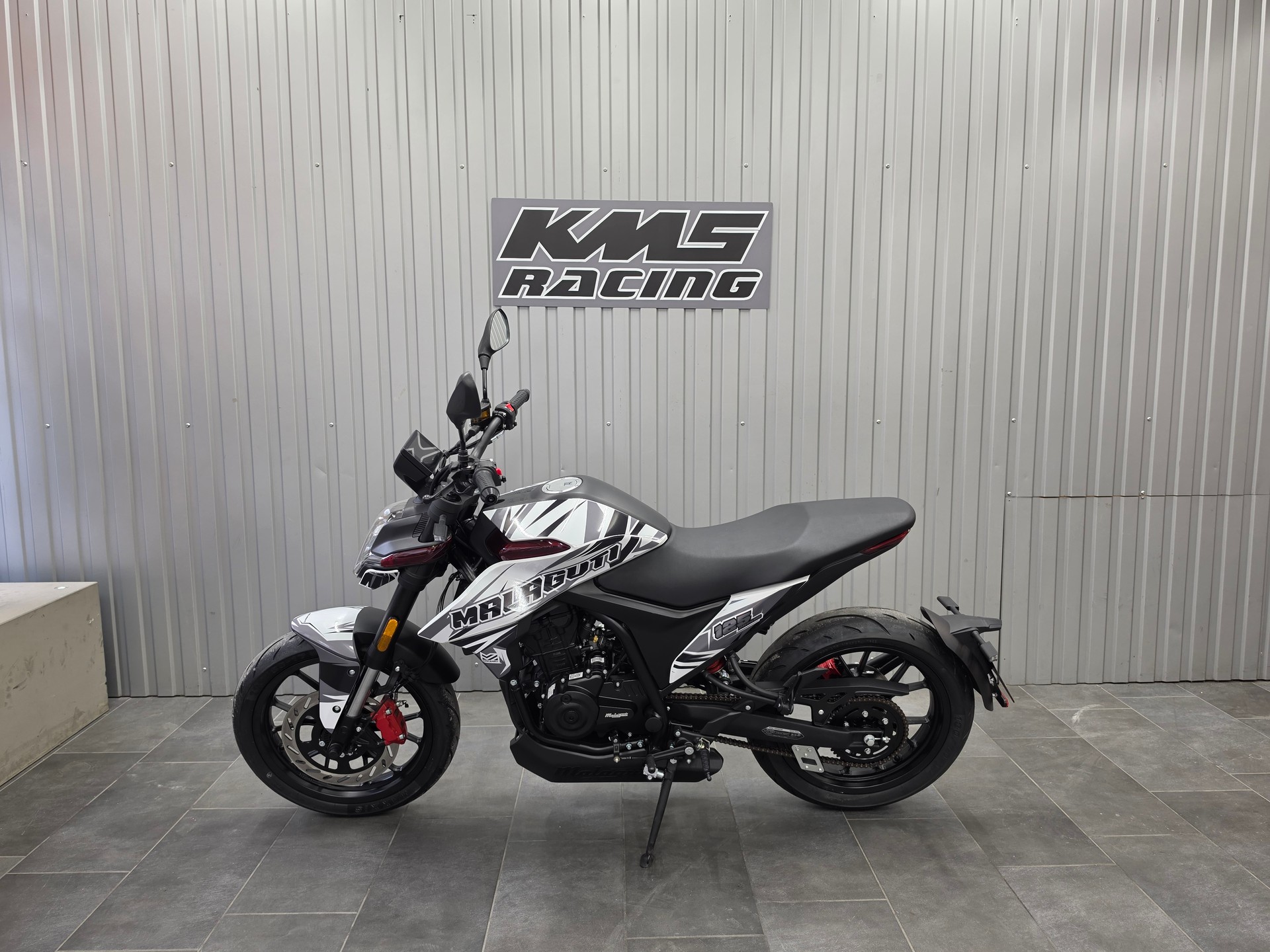 MALAGUTI Drakon 125 ABS-image-7