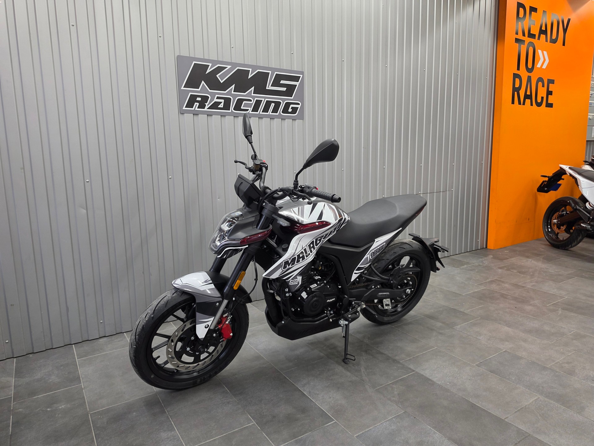 MALAGUTI Drakon 125 ABS-image-10