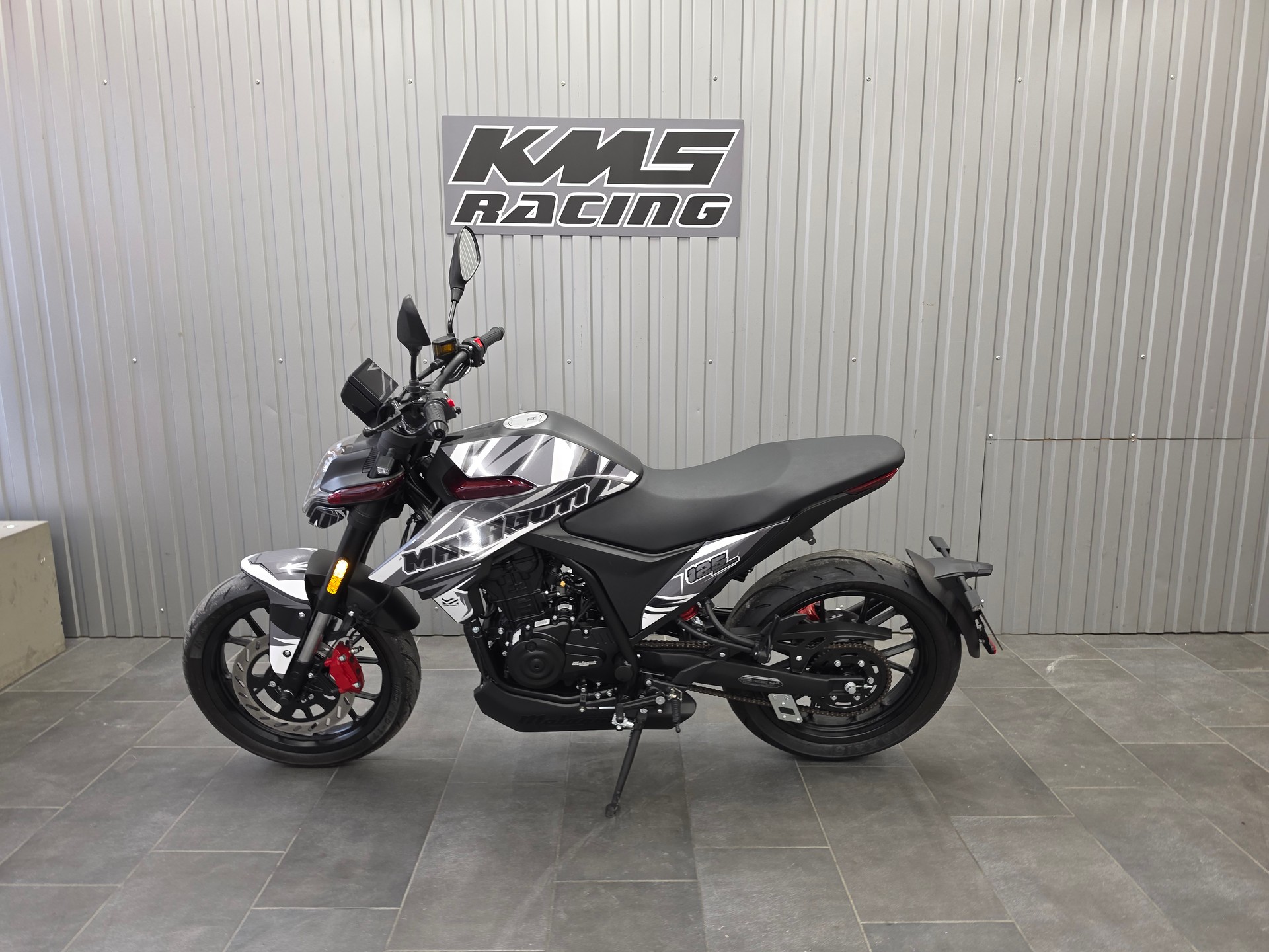 MALAGUTI Drakon 125 ABS-showroom-element-1