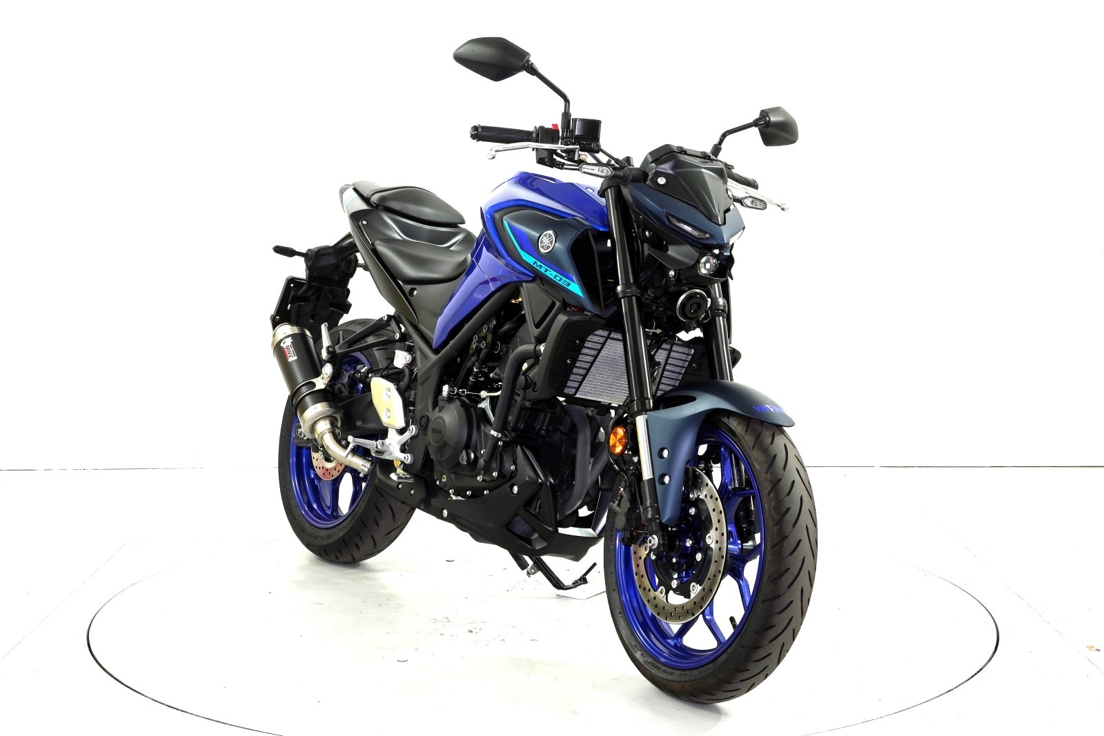 YAMAHA MT-03 ABS-showroom-element-1