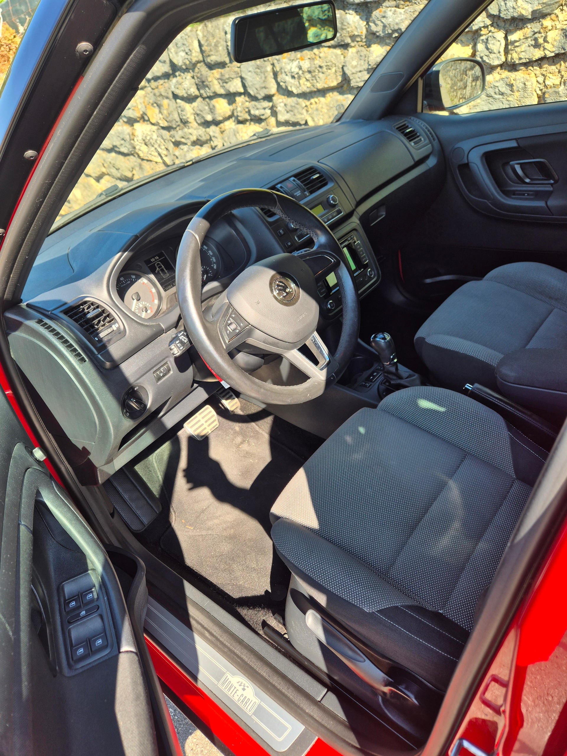SKODA Fabia 1.2 TSI Monte Carlo DSG-image-7