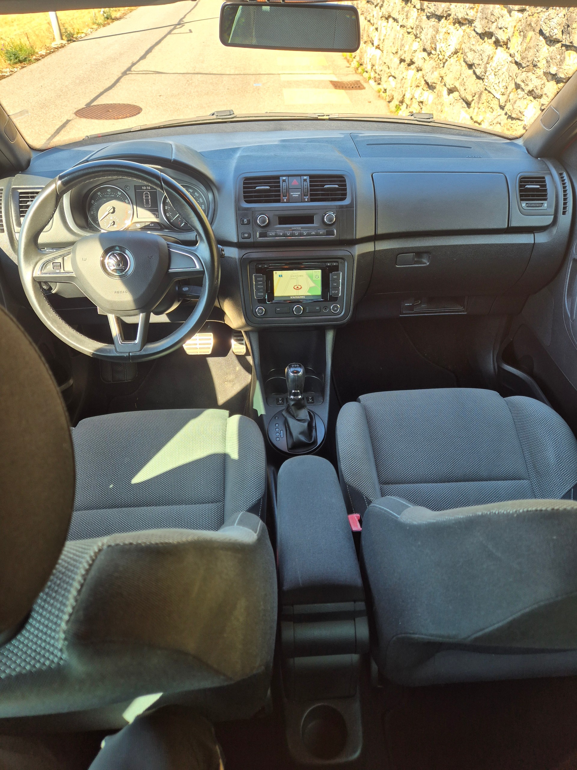 SKODA Fabia 1.2 TSI Monte Carlo DSG-image-9