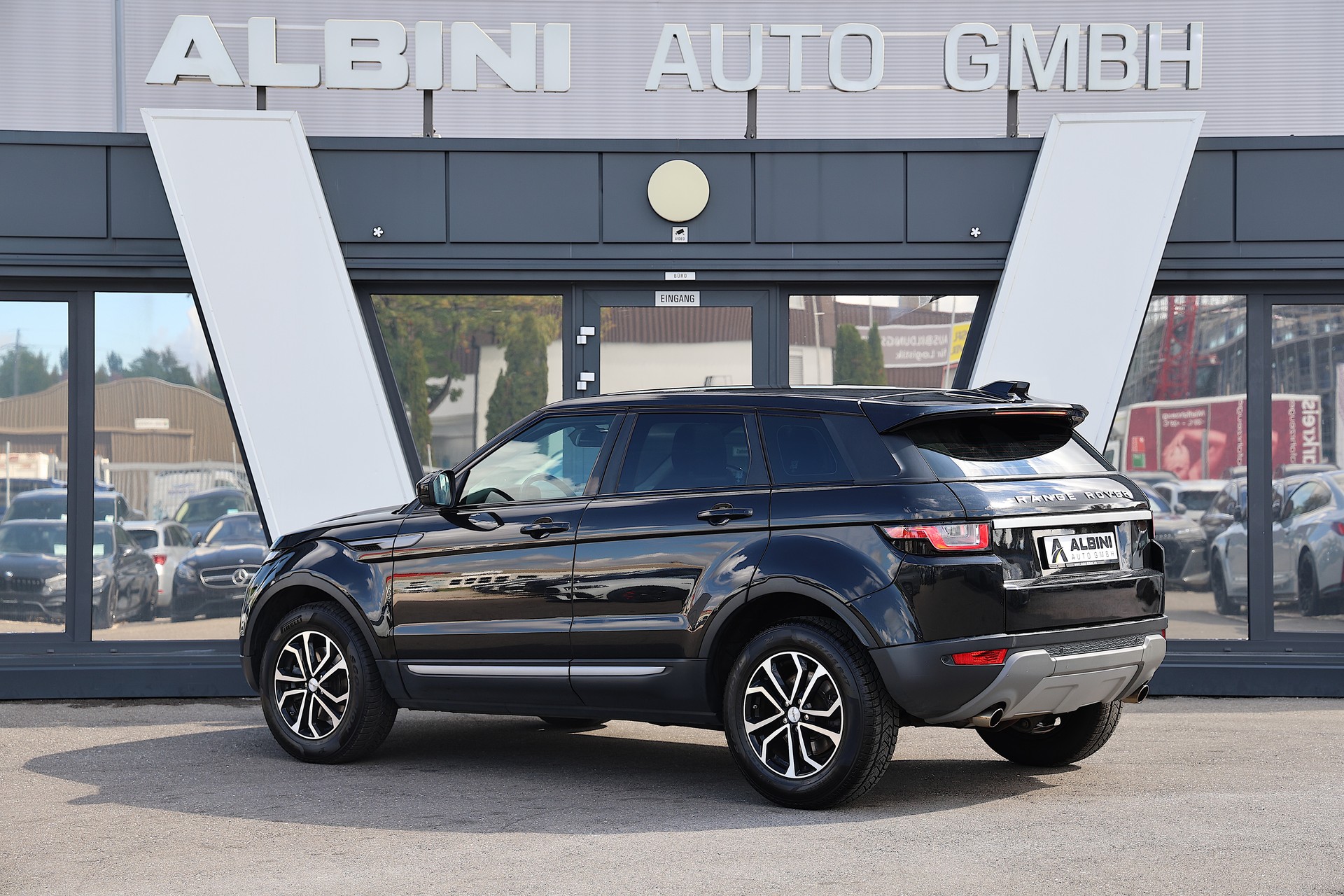 LAND ROVER Range Rover Evoque 2.0 TD4 SE-image-3