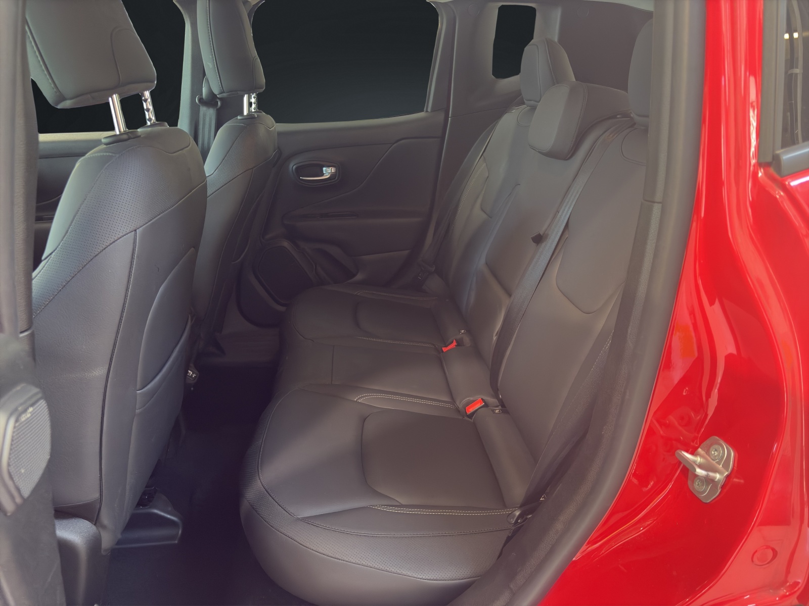 JEEP Renegade 1.5 MHEV S Plus-image-13