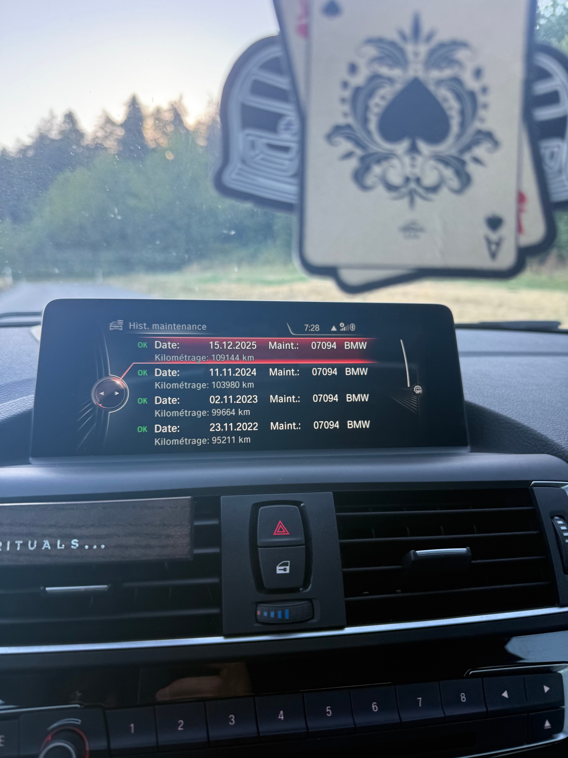 BMW M235i xDrive-image-2
