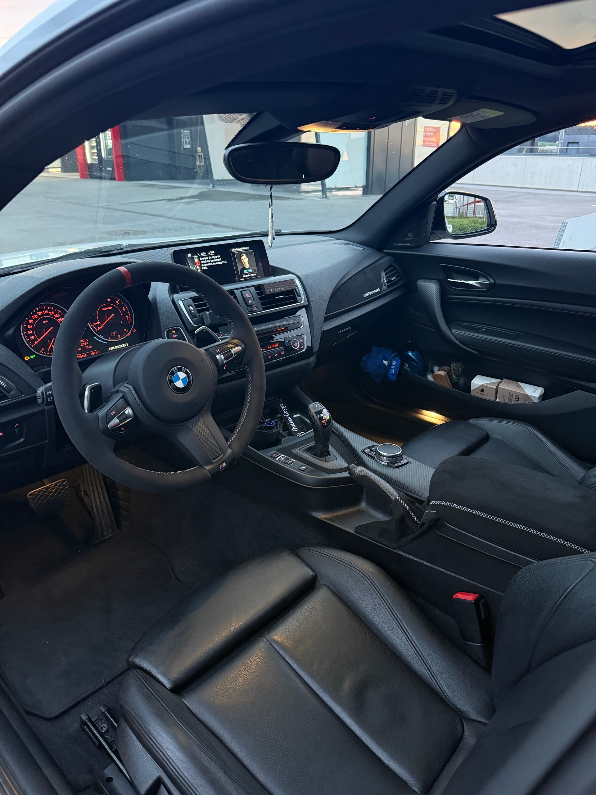 BMW M235i xDrive-image-5