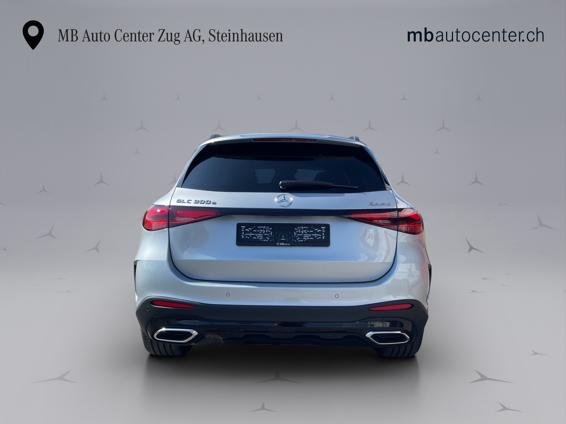 MERCEDES-BENZ GLC 300 e EQ Star AMG Line 4matic-image-4