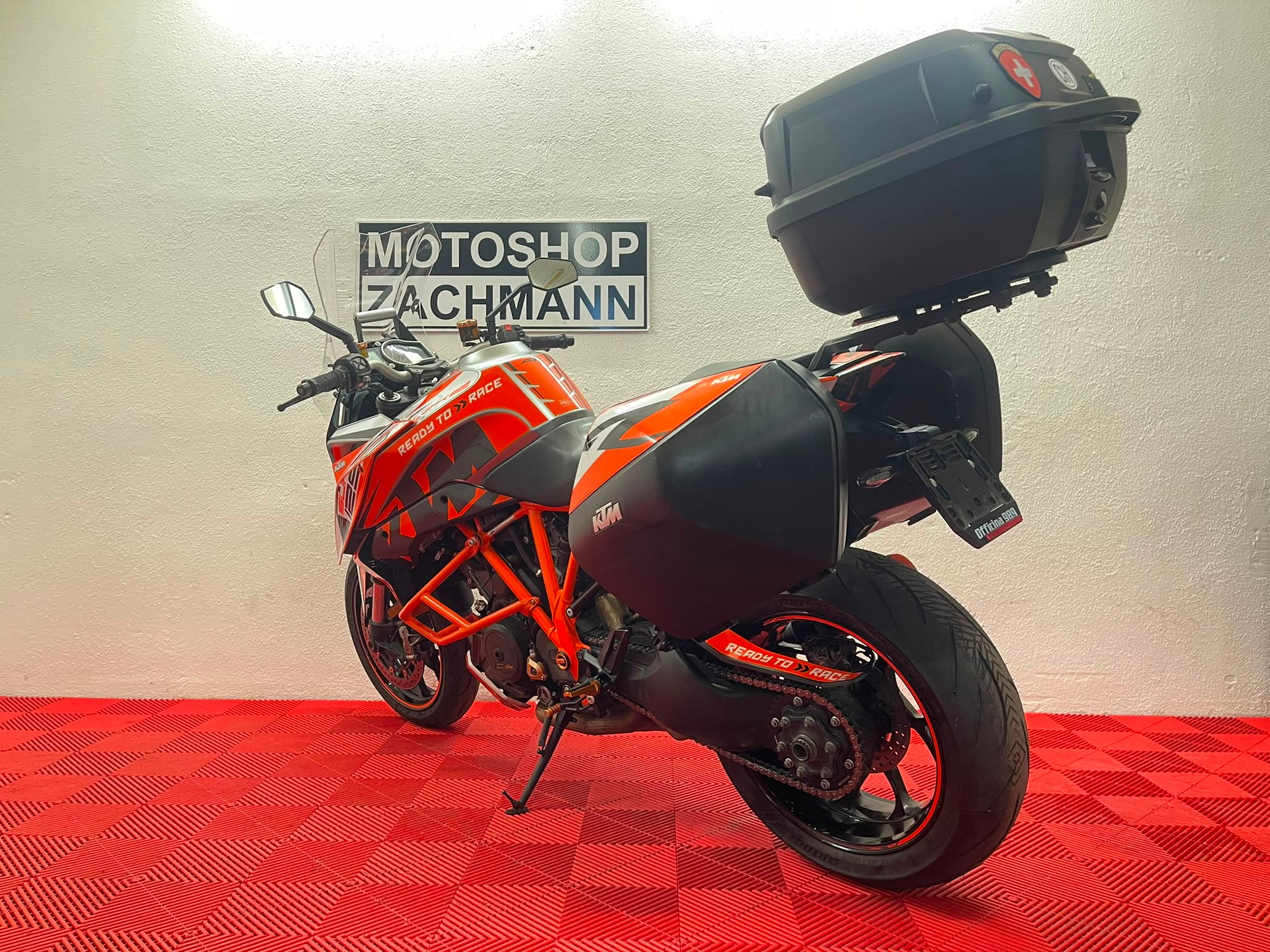 KTM 1290 Super Duke GT-image-5