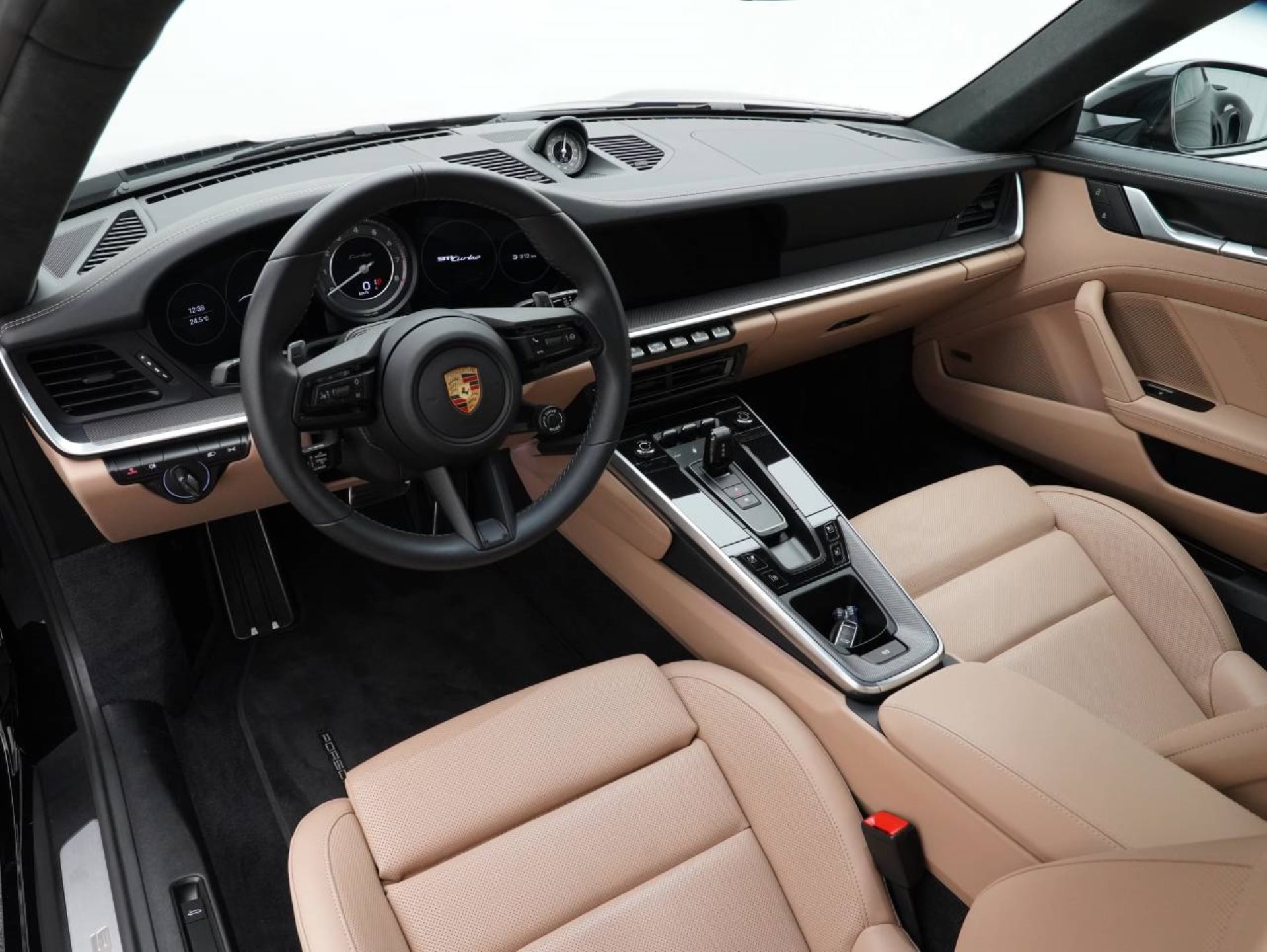PORSCHE 911 Turbo-image-14